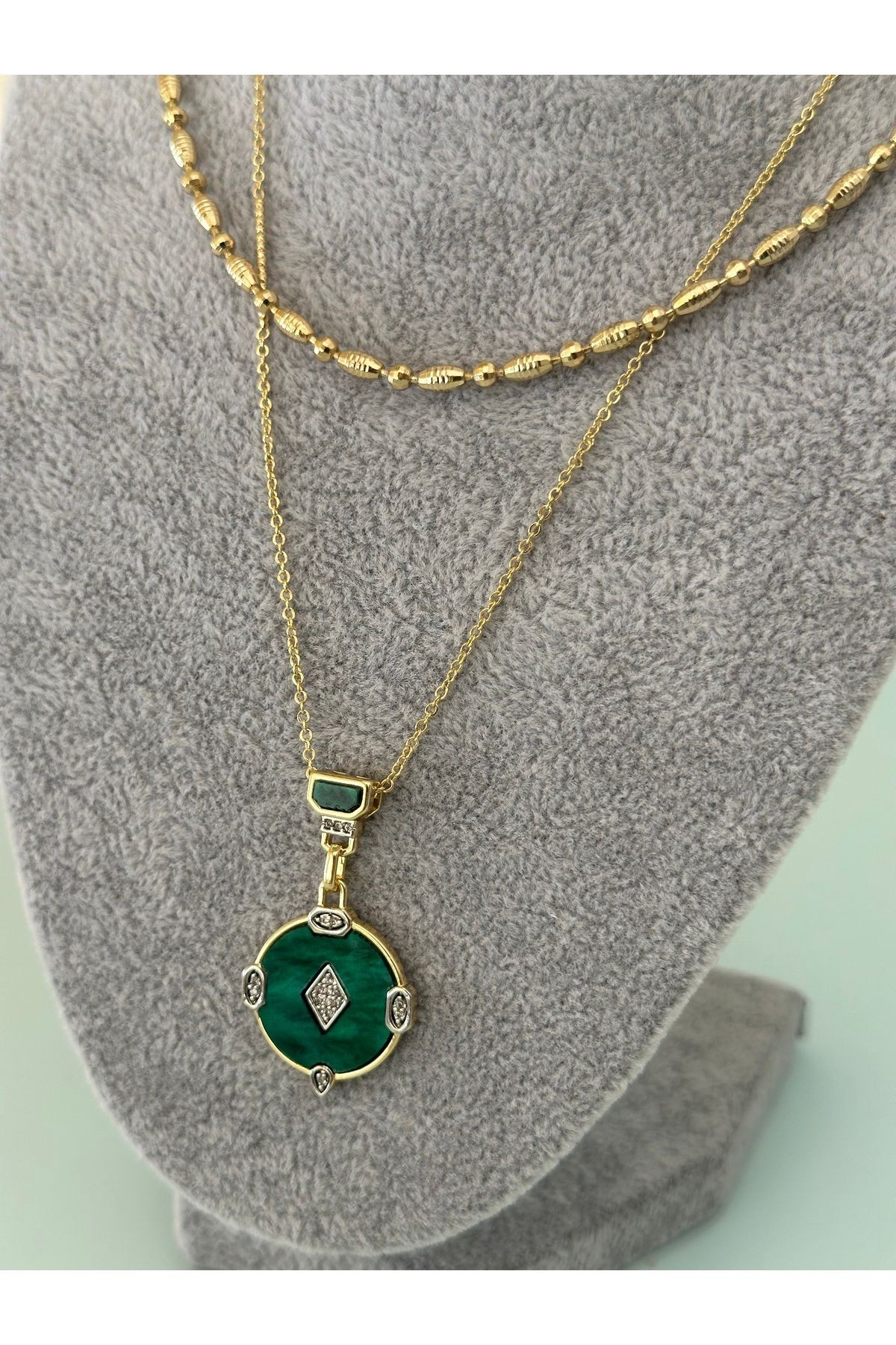 Özel Seri Hareli Yeşil Mineli Zirkon Taşlı Daire Gold Kolye (52 Cm)