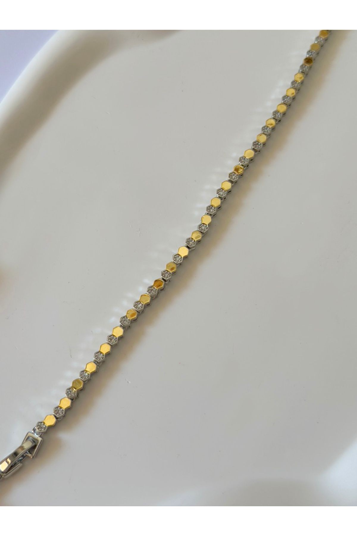 Özel Seri Altıgen Form Silver Üzeri Taş Detaylı Bileklik