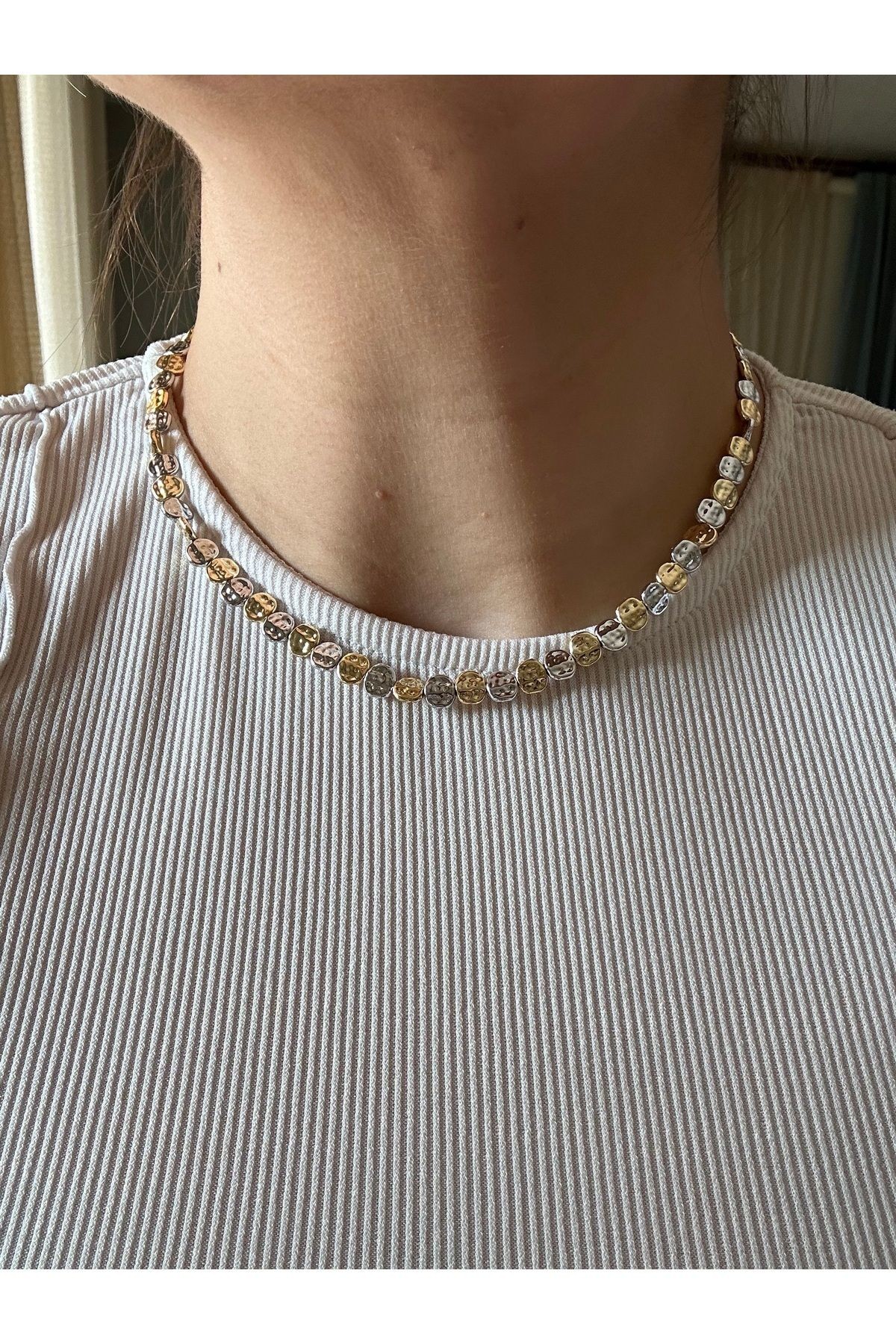 Çoklu Mat Sıralı Yassı Plaka Gold ve Silver Detay Kolye