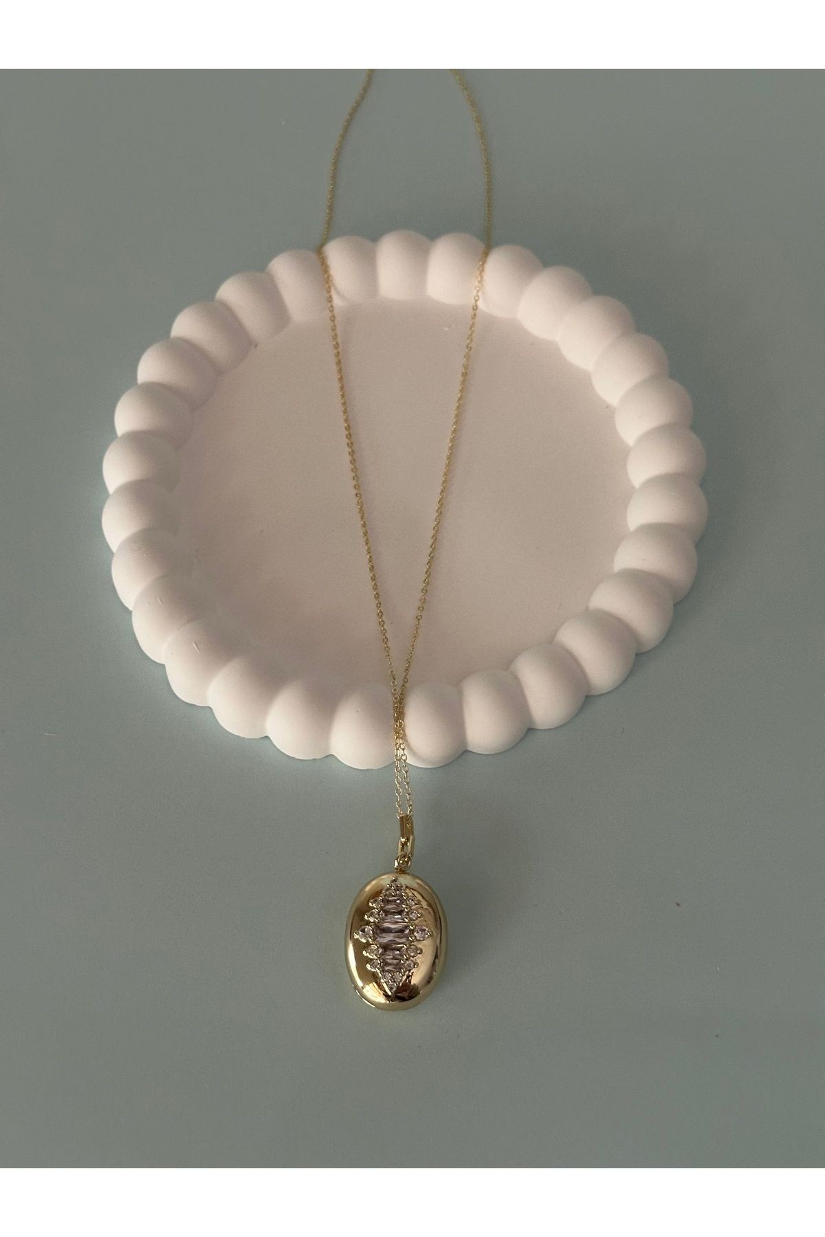 Özel Seri Zirkon Taş Kaplı Oval Madalyon Kolye (56 Cm)