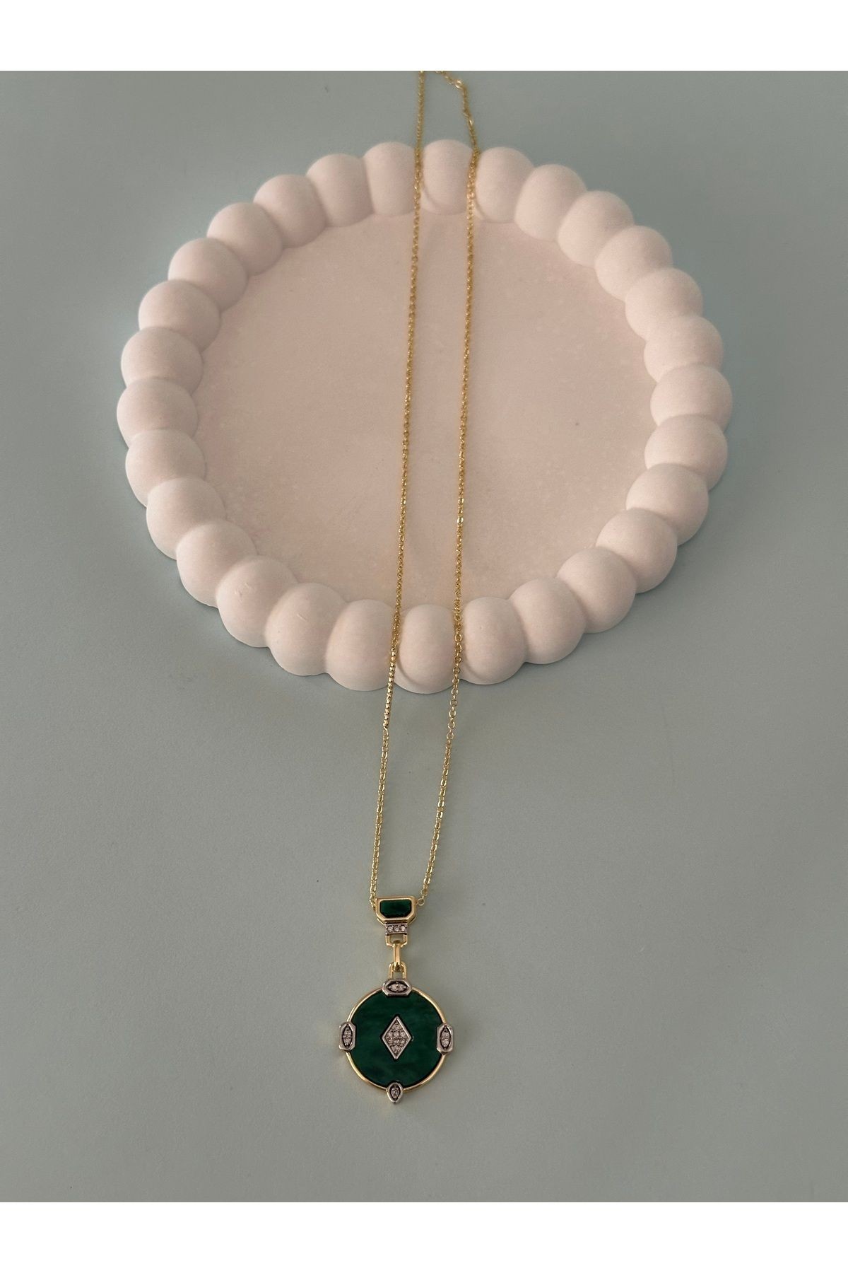 Özel Seri Hareli Yeşil Mineli Zirkon Taşlı Daire Gold Kolye (52 Cm)