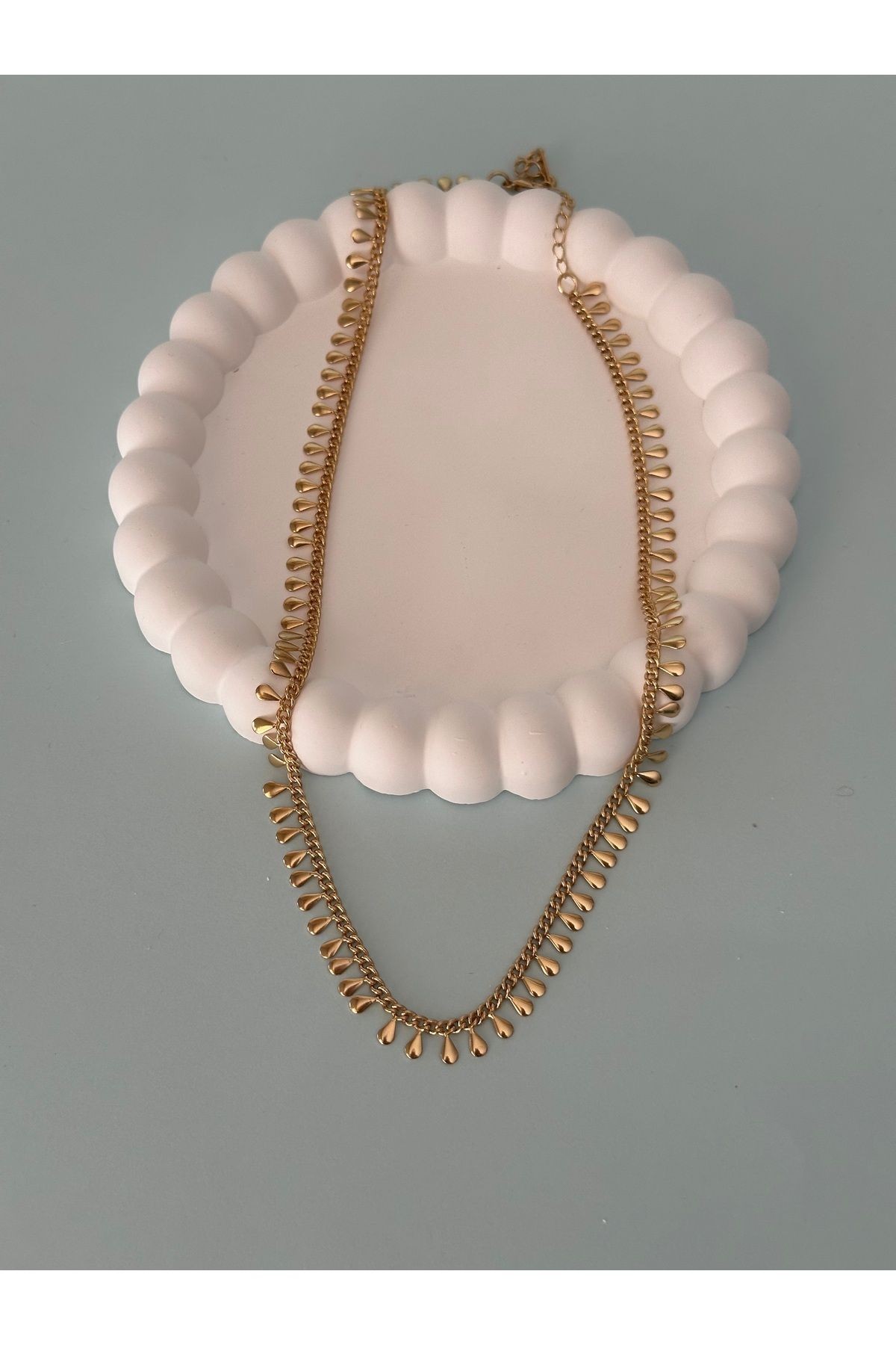 Özel Seri Pul Damla Plaka Sallantılı Kolye (42 Cm)