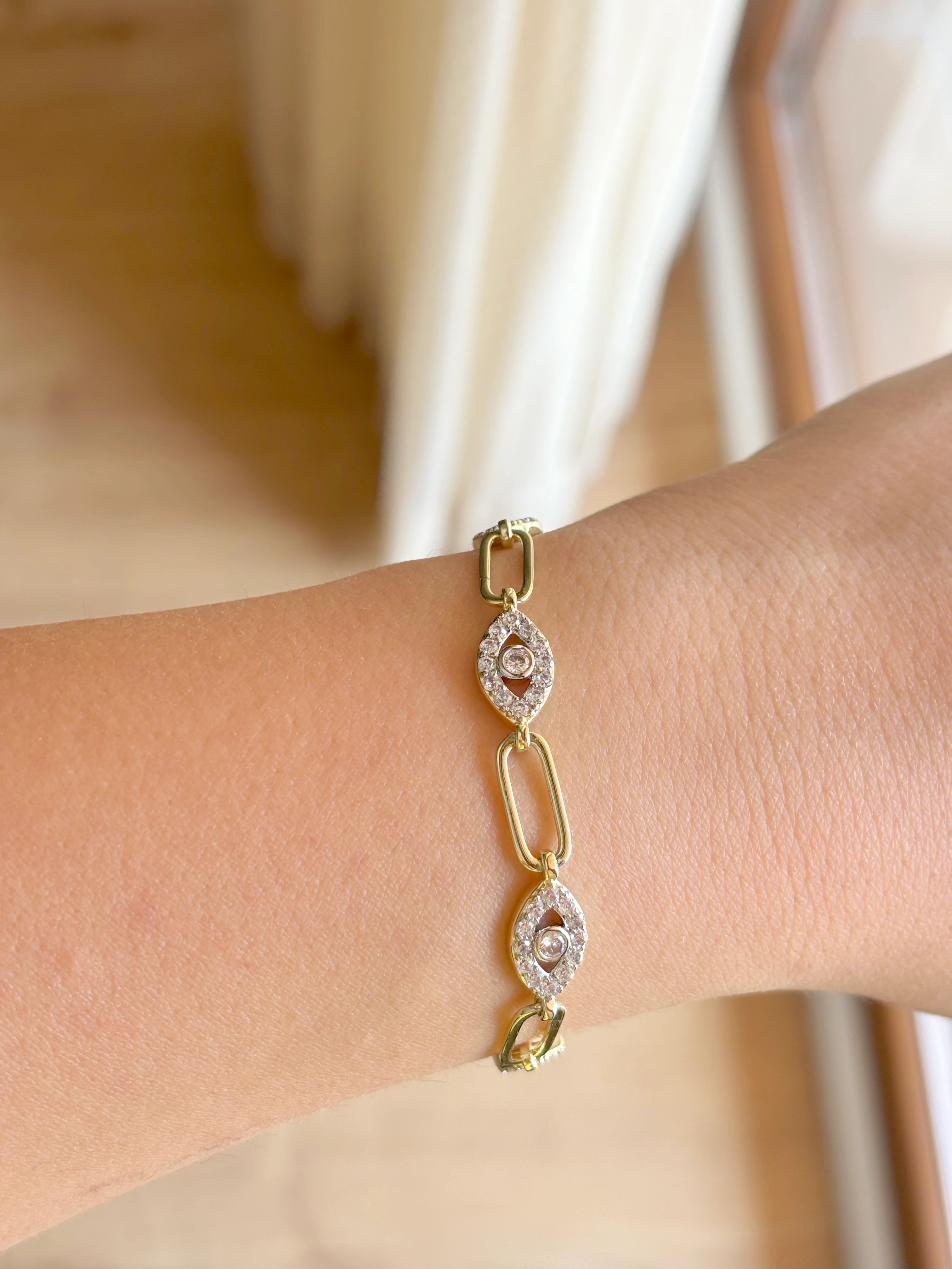 Özel Seri Gold Göz Detaylı Bileklik