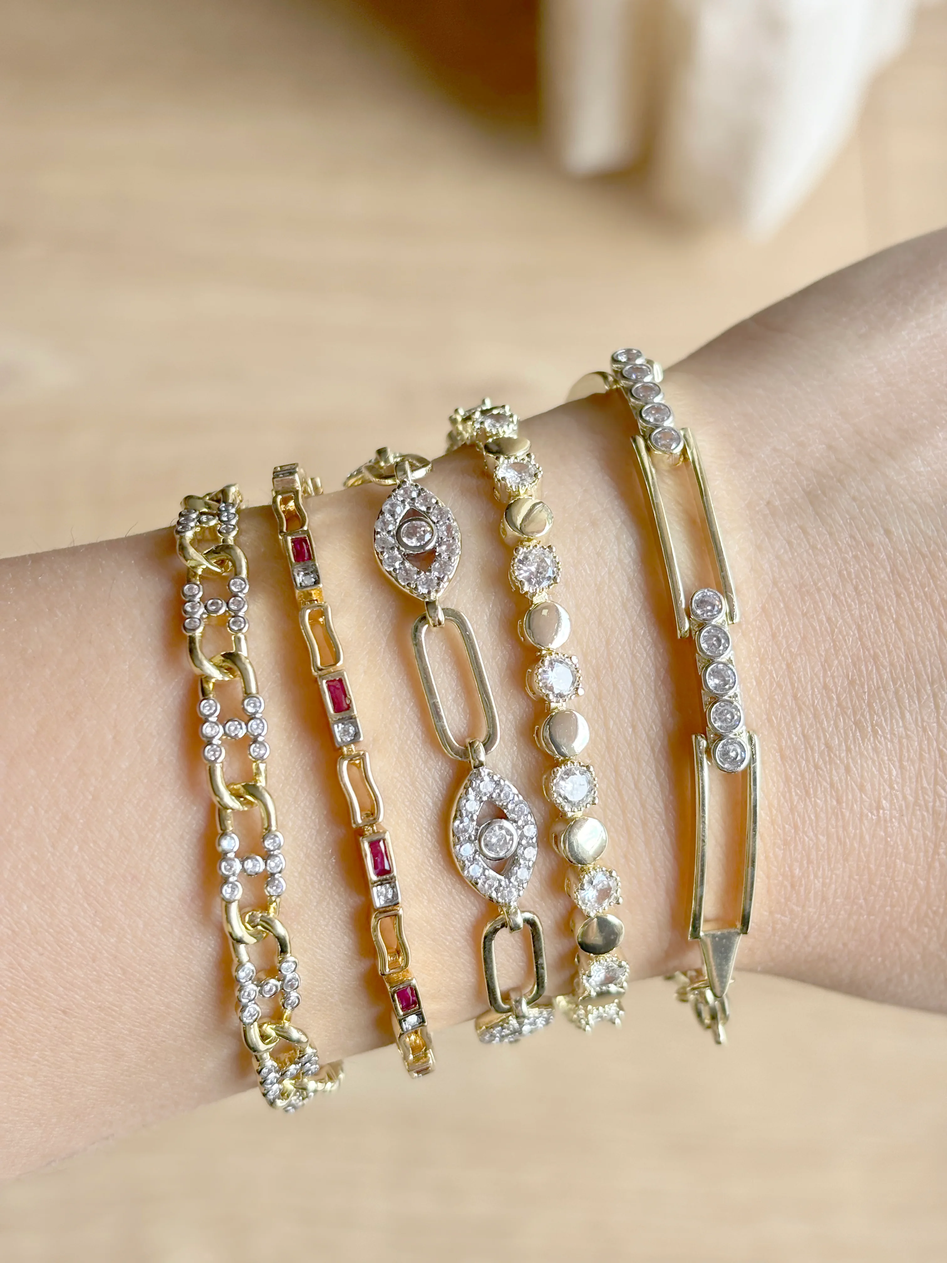 Özel Seri Gold Göz Detaylı Bileklik