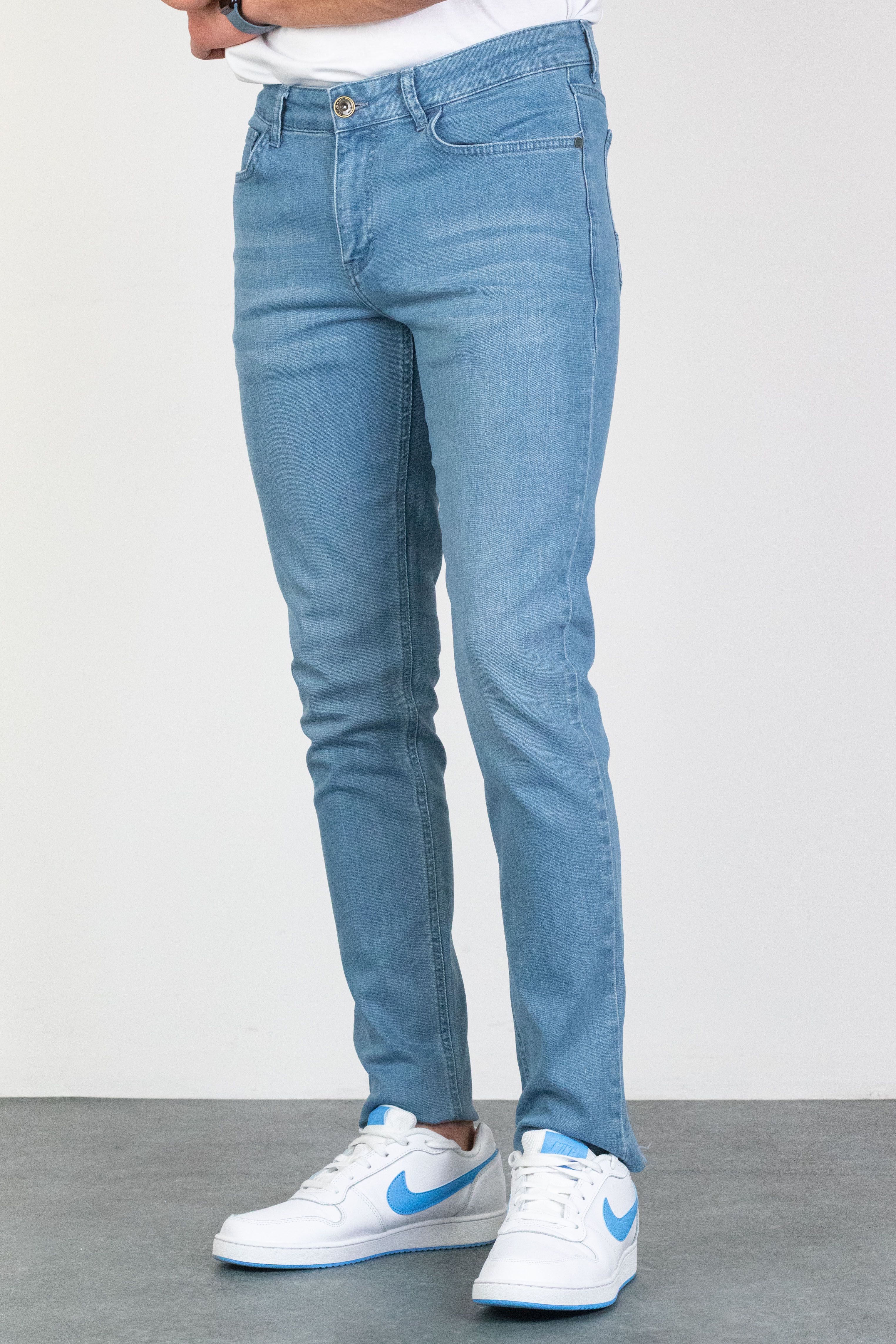 Mavi Slim Fit Taşlamalı Jean HLTHE001941