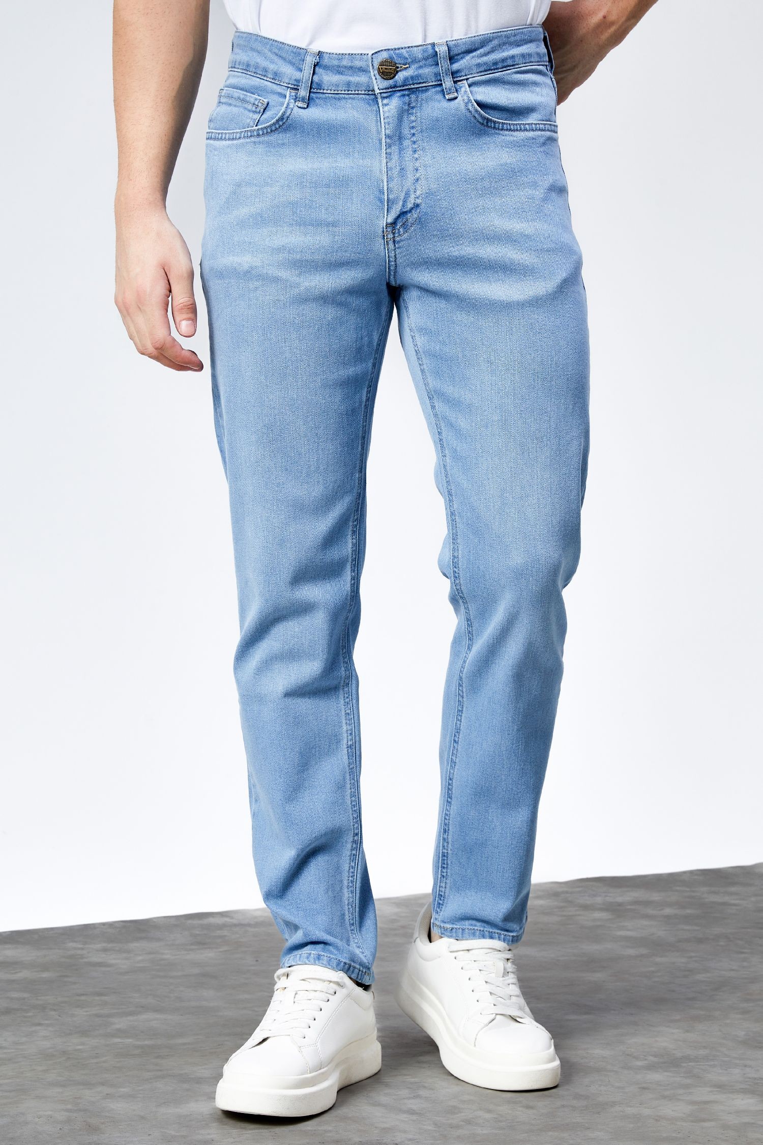 Erkek Buz Mavi Regular Fit Boru Paça Esnek Likralı Jeans Kot Pantolon HLTHE001981