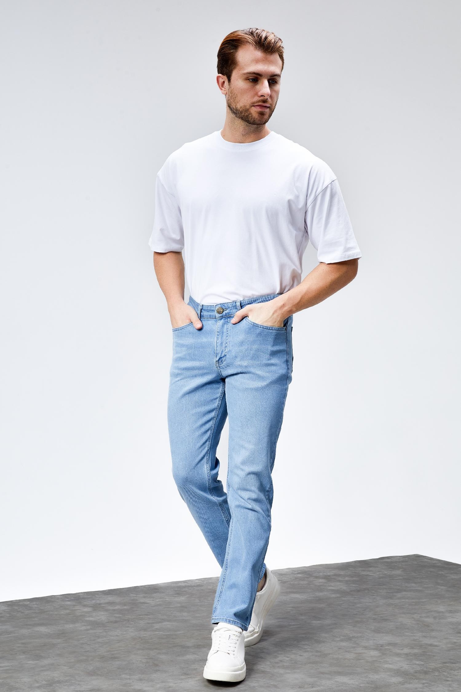 Erkek Buz Mavi Regular Fit Boru Paça Esnek Likralı Jeans Kot Pantolon HLTHE001981