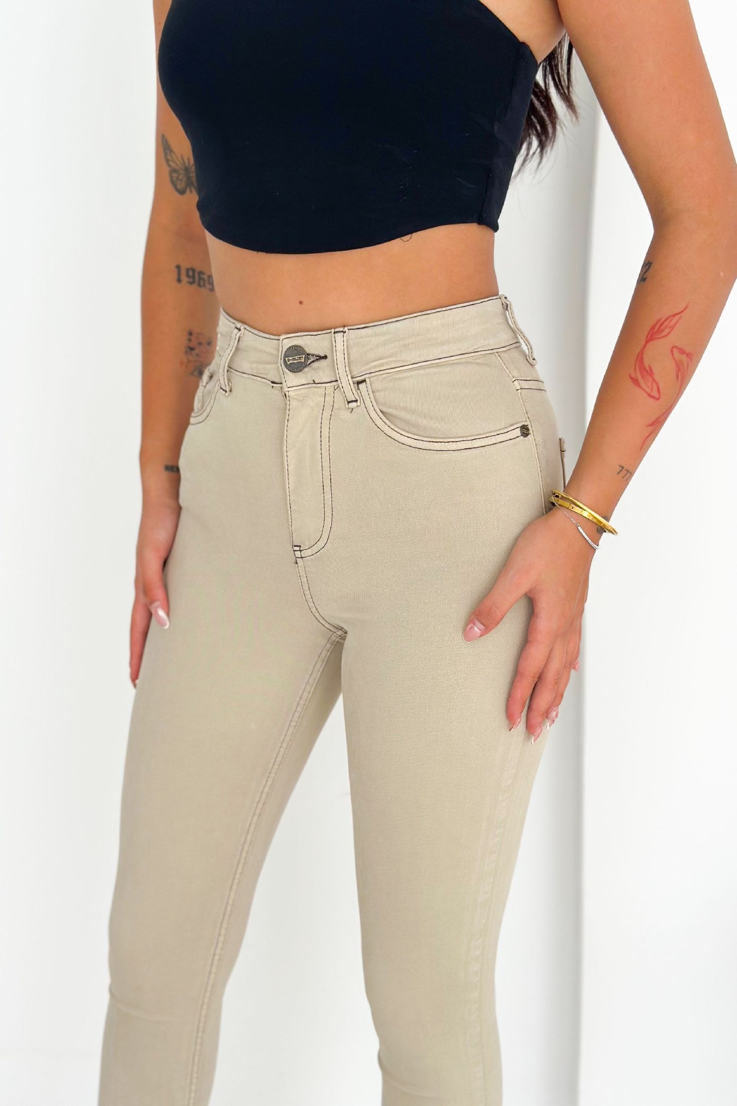 Kadın Fil Dişi Süper Skinny Fit Koyu İplik Detaylı Esnek Likralı Yüksek Bel Jean Kot Pan JENNİE-2010