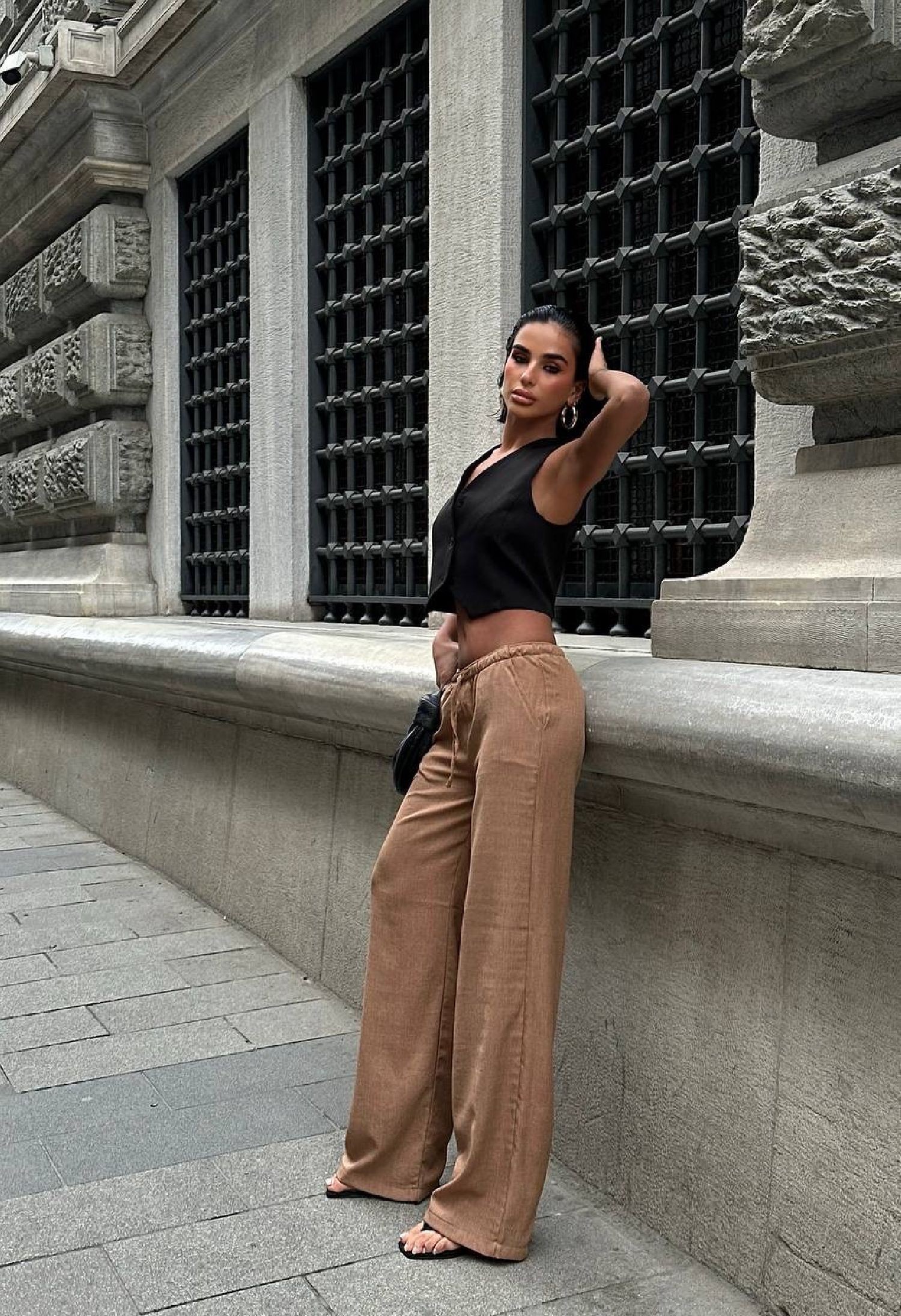 Açık Kahve Kadın Bel Lastik Detaylı İnce Dökümlü Baggy Keten Pantolon EMİLY-3015