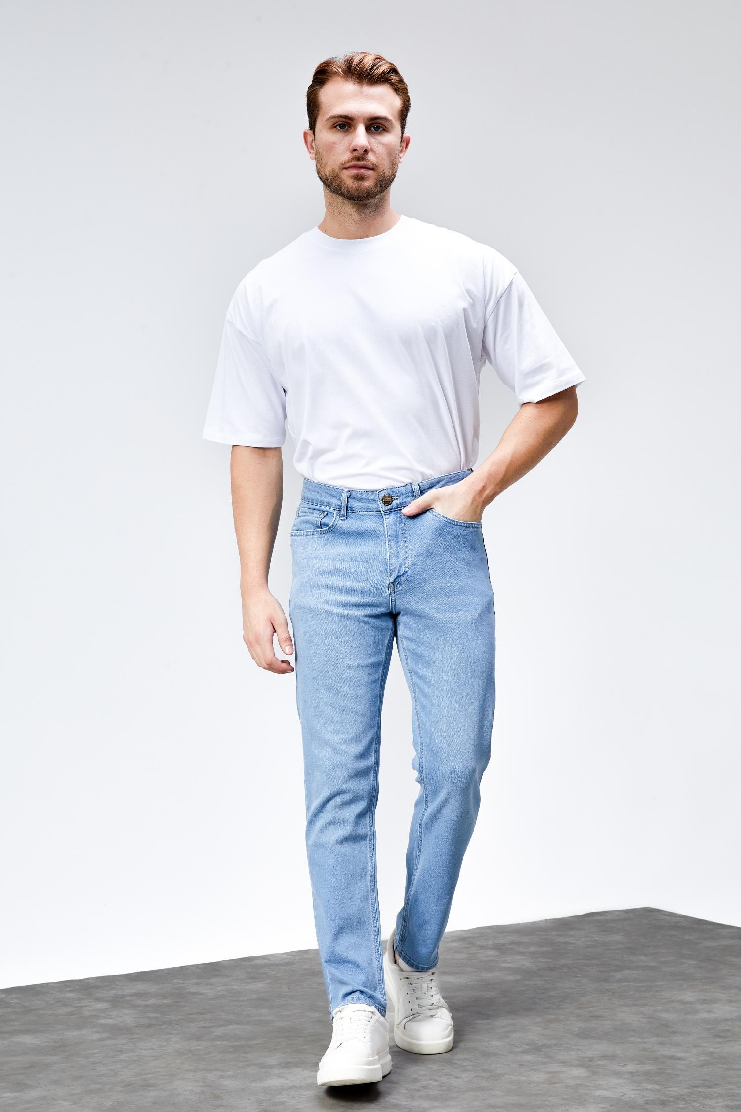 Erkek Buz Mavi Regular Fit Boru Paça Esnek Likralı Jeans Kot Pantolon HLTHE001981