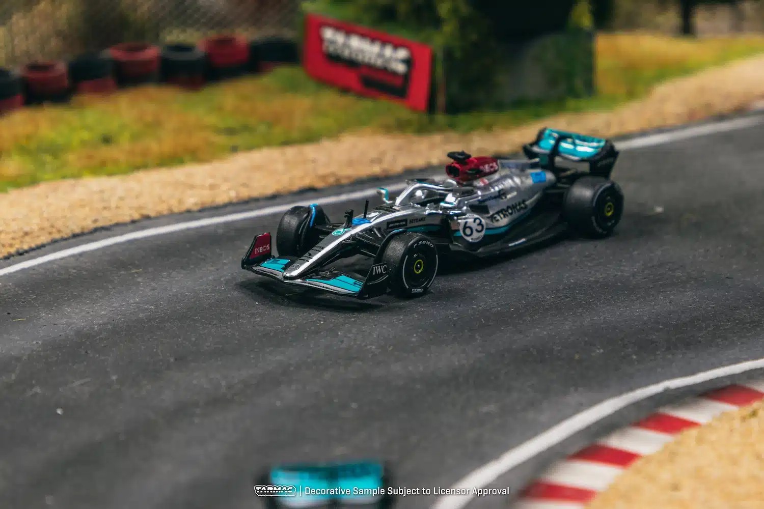 Tarmac Works 1/64 GLOBAL64 Mercedes-AMG F1 W13 E Performance Belgian Grand Prix 2022 George Russell