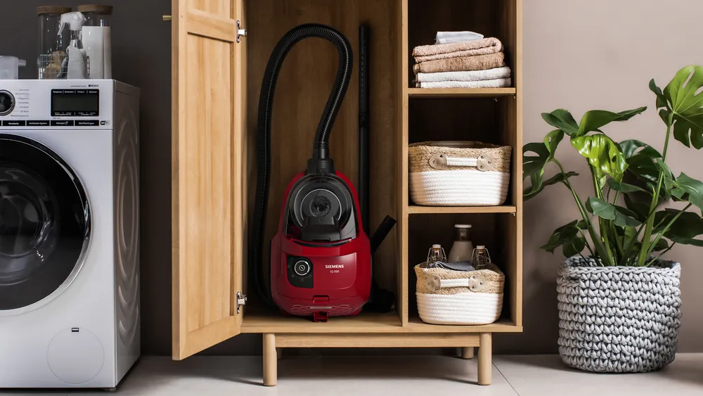 iQ300 Siemens VSX21A300 Toz torbasız Süpürge Kırmızı
