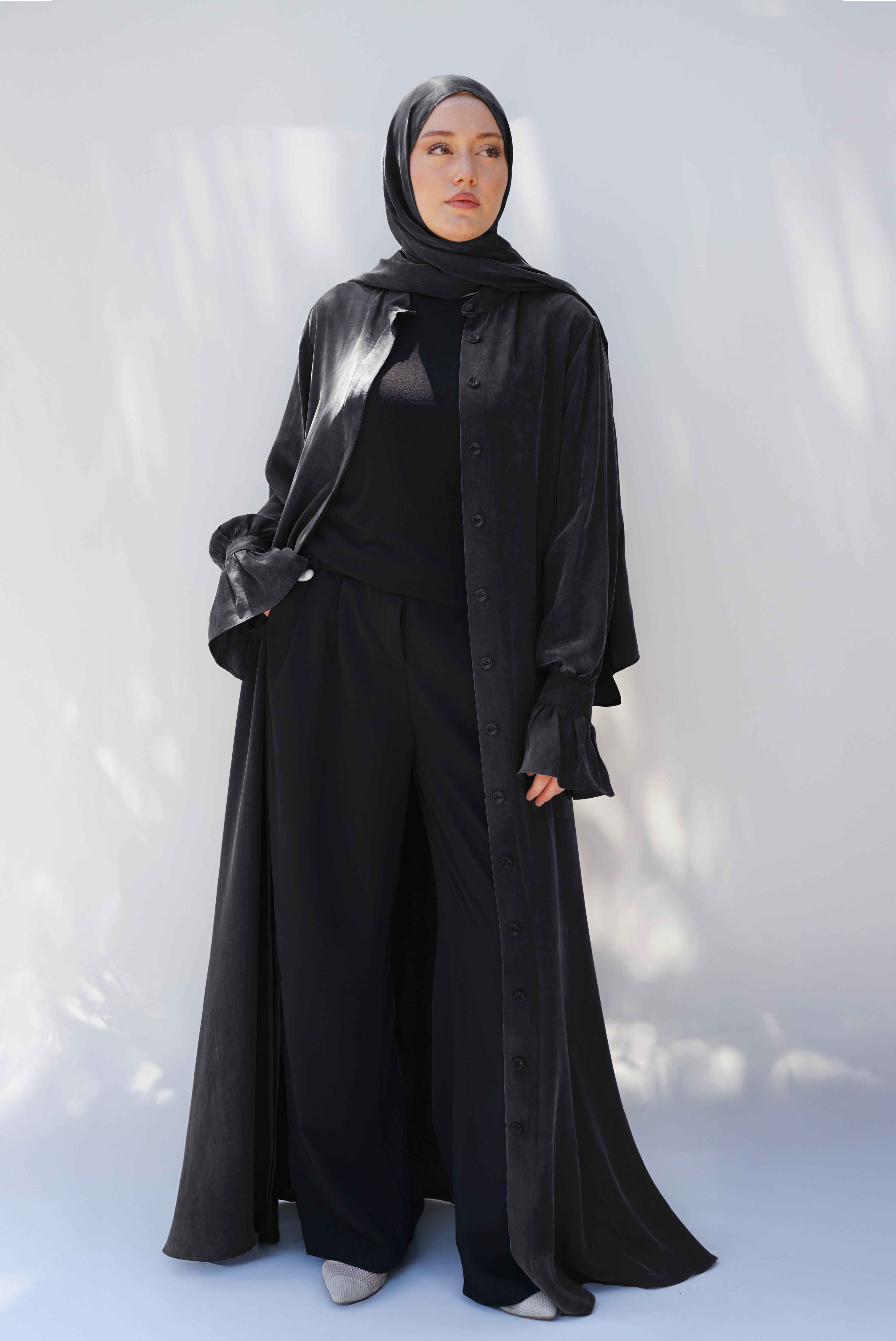 Sırt Büzgü Detaylı İpek Ferace/Abaya