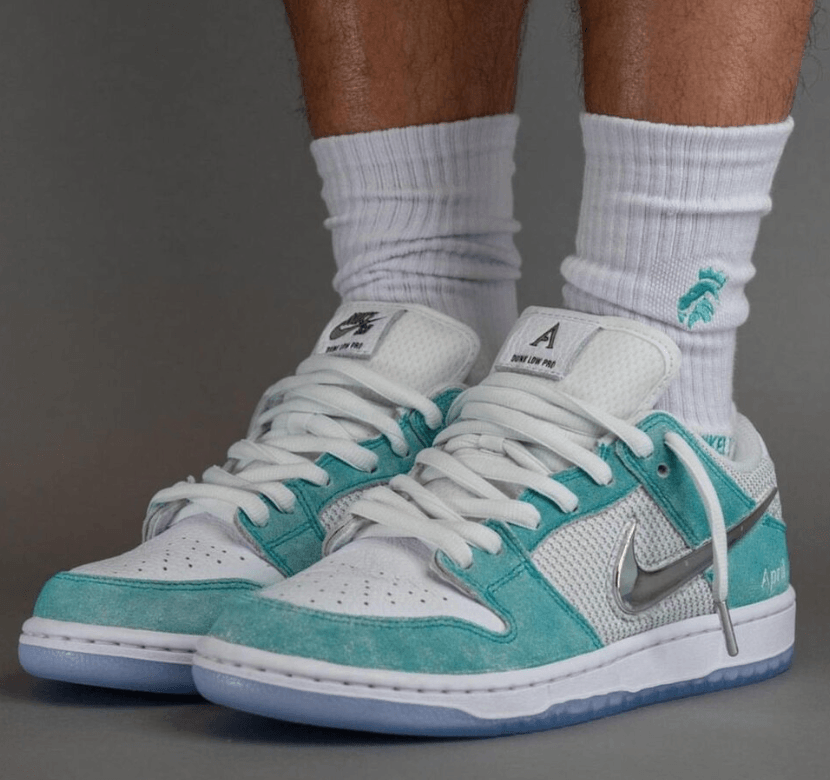  Nike Dunk Low SB "April Skateboards