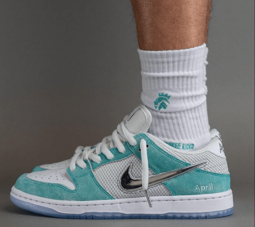  Nike Dunk Low SB "April Skateboards