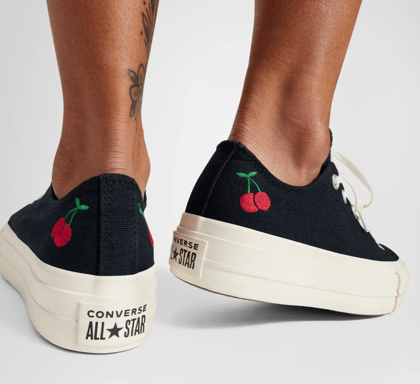 Converse Chuck Taylor All Star Lift Cherry