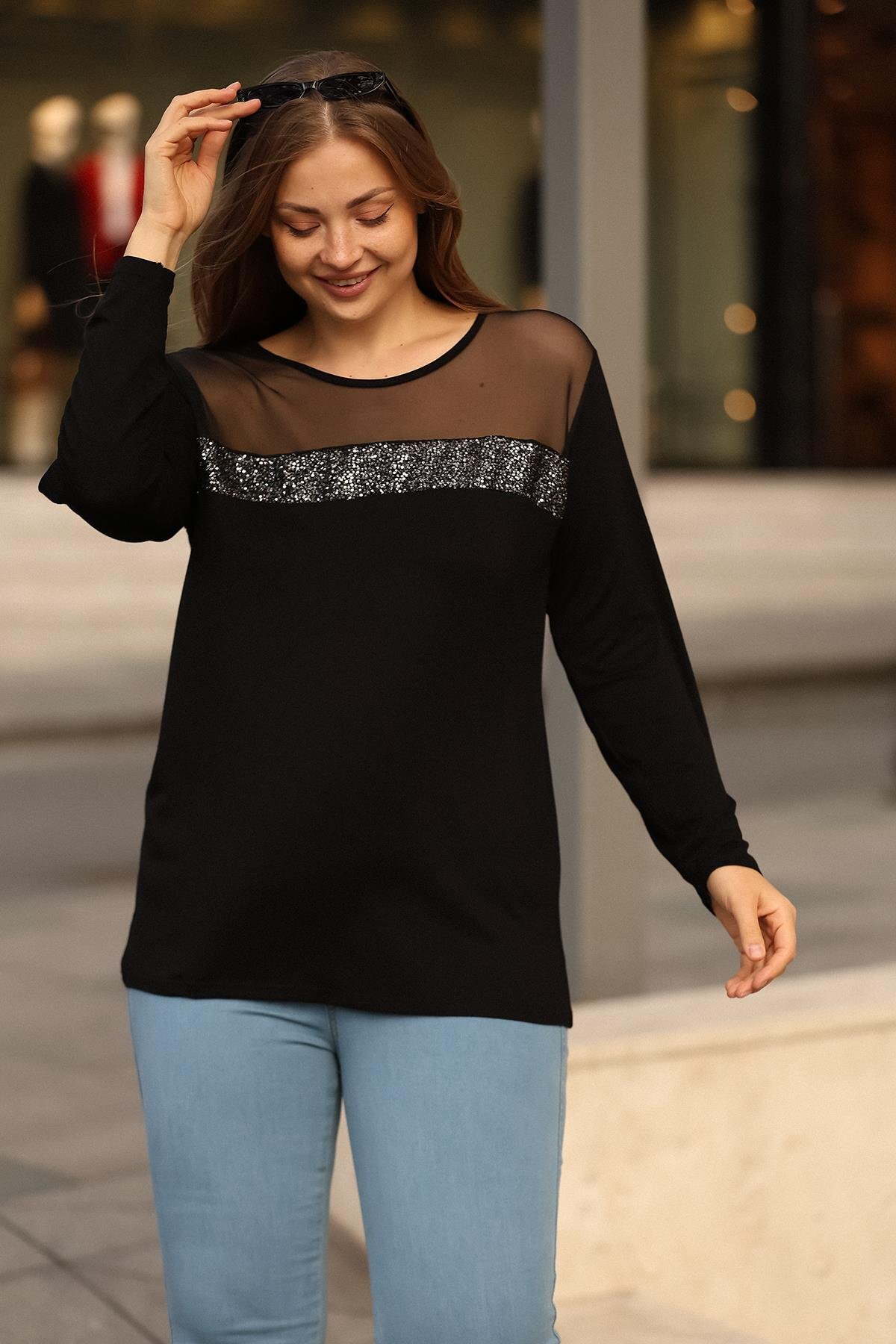 Tül ve Pul Garnili Viskon Bluz