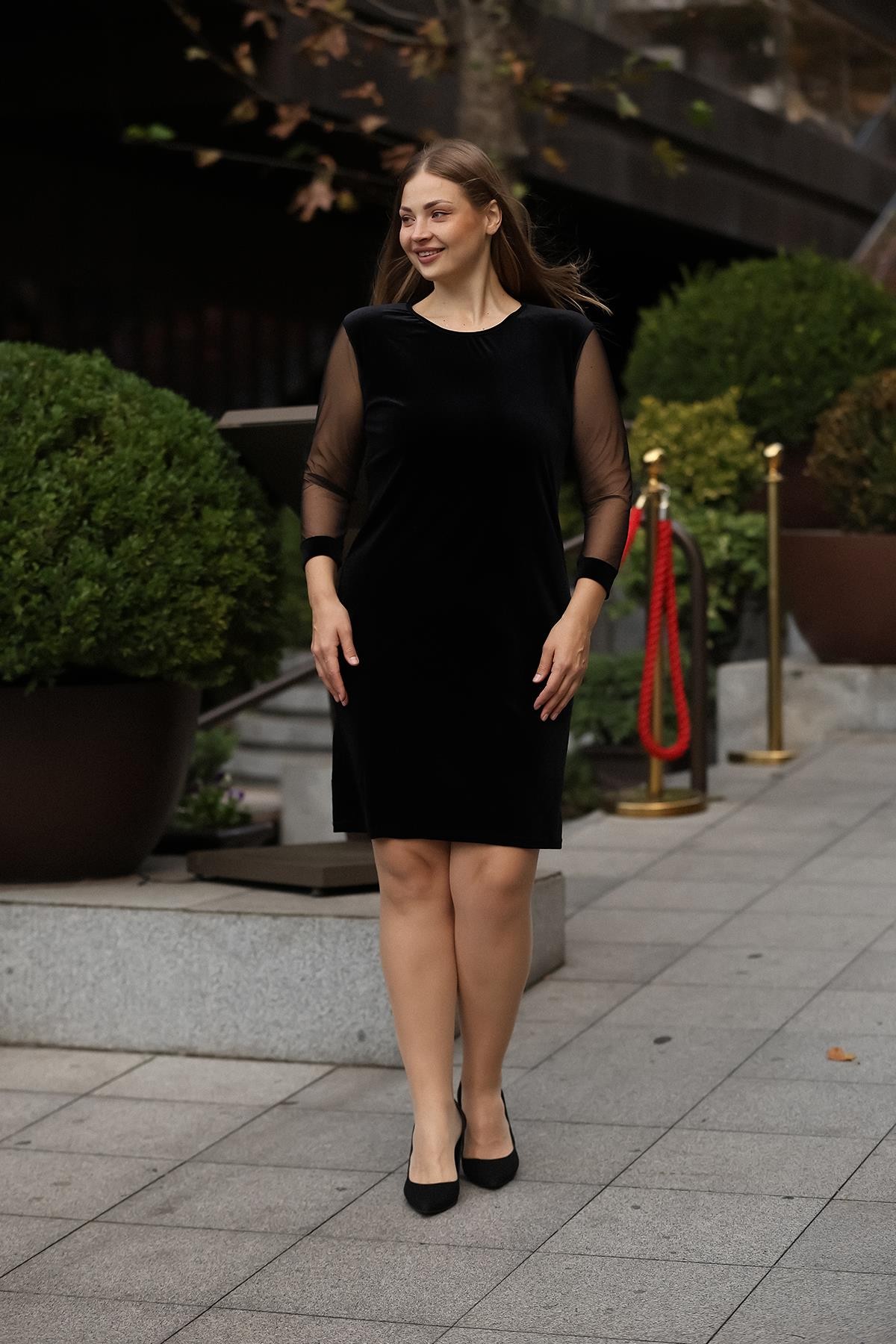 Kolları Tül Kadife Desen Siyah Elbise