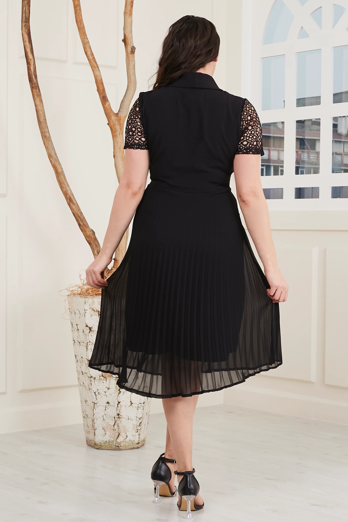 Büyük Beden Etekleri Pliseli Elbise Siyah