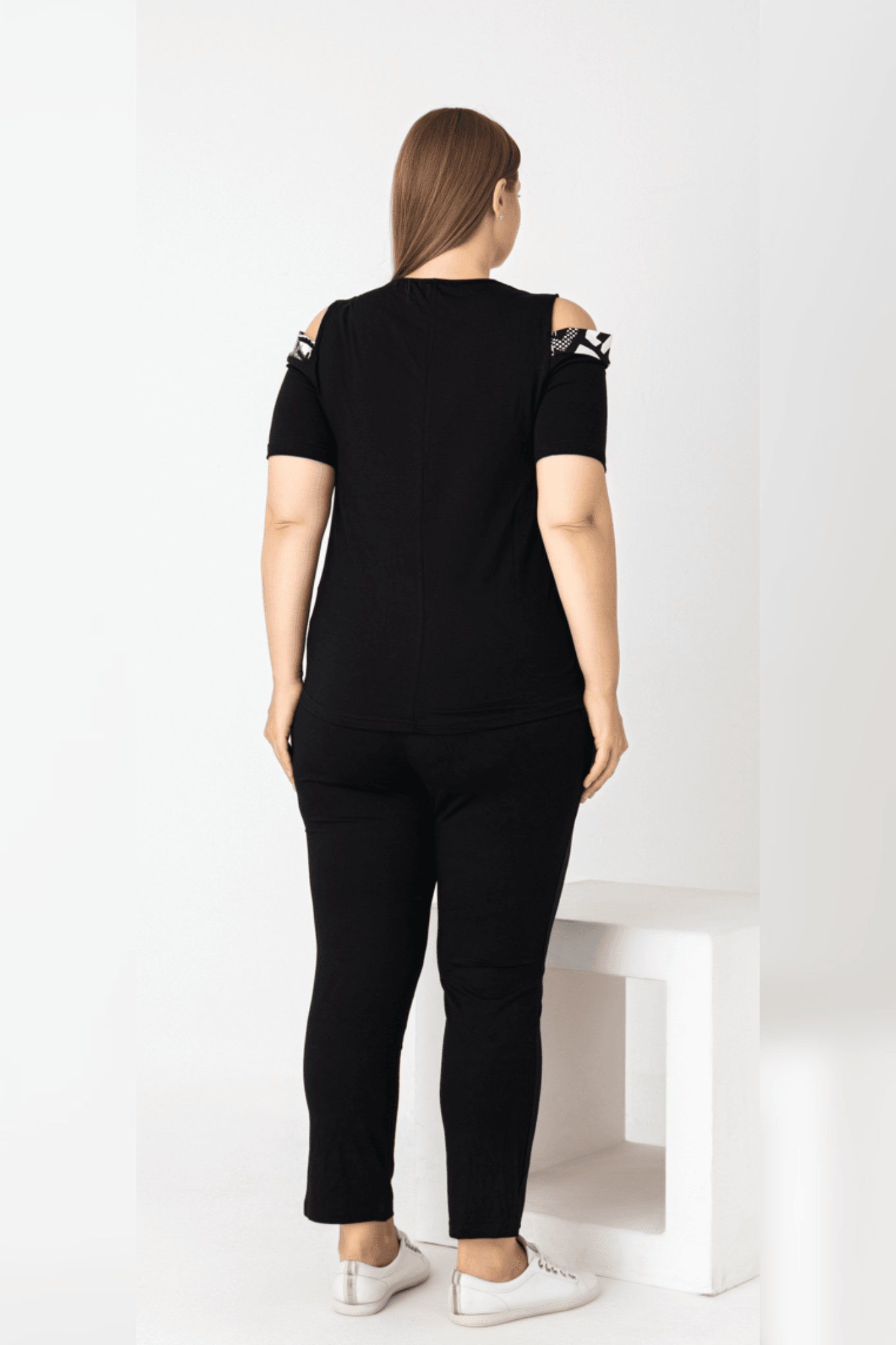 Omuz Pencere Garnili Şerit İkili Takım Çizgi Desen