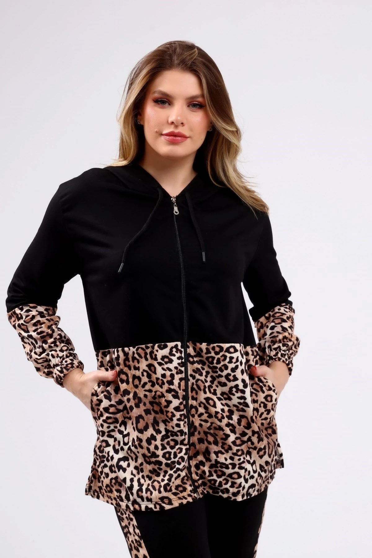 Kapşonlu Fermuarlı Leopar Desen Büyük Beden Siyah İkili Takım
