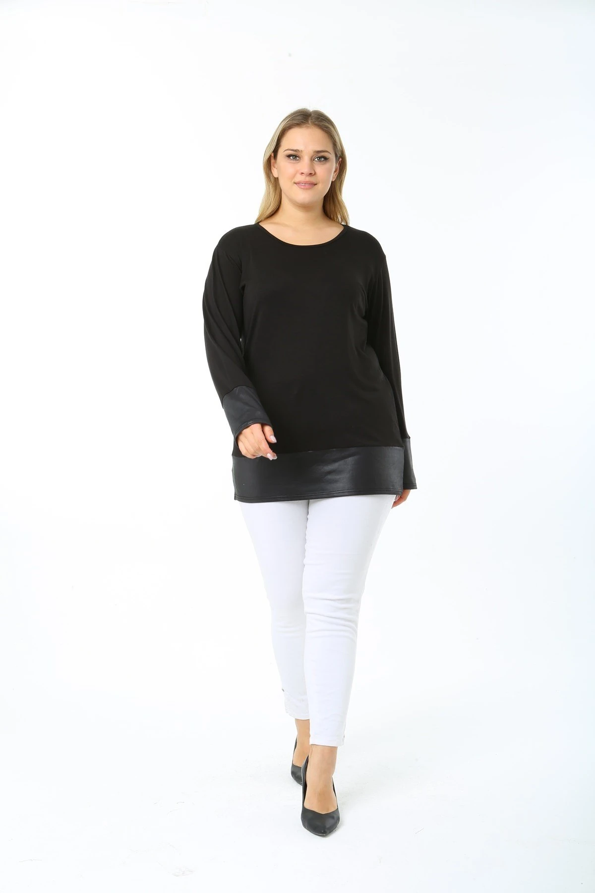 Kolları ve Etekleri Deri Detaylı Büyük Beden Siyah Bluz