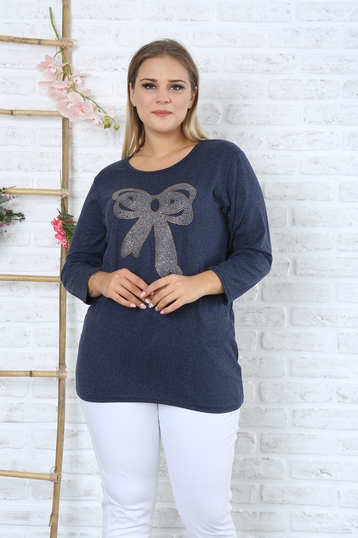 Kurdele Desenli Büyük Beden Lacivert Y-Viskon Kazak