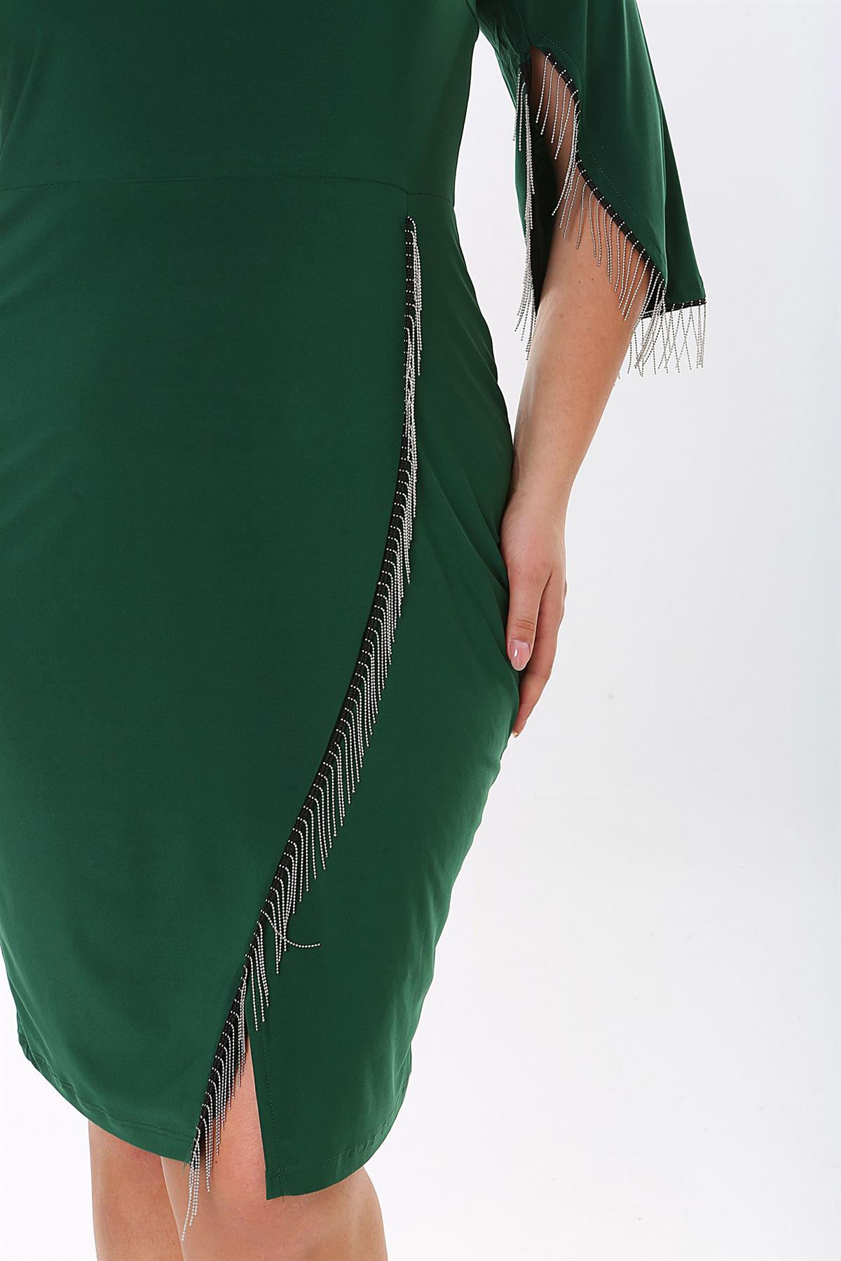 Zincir Detaylı Midi Boy Zümrüt Yeşili Elbise