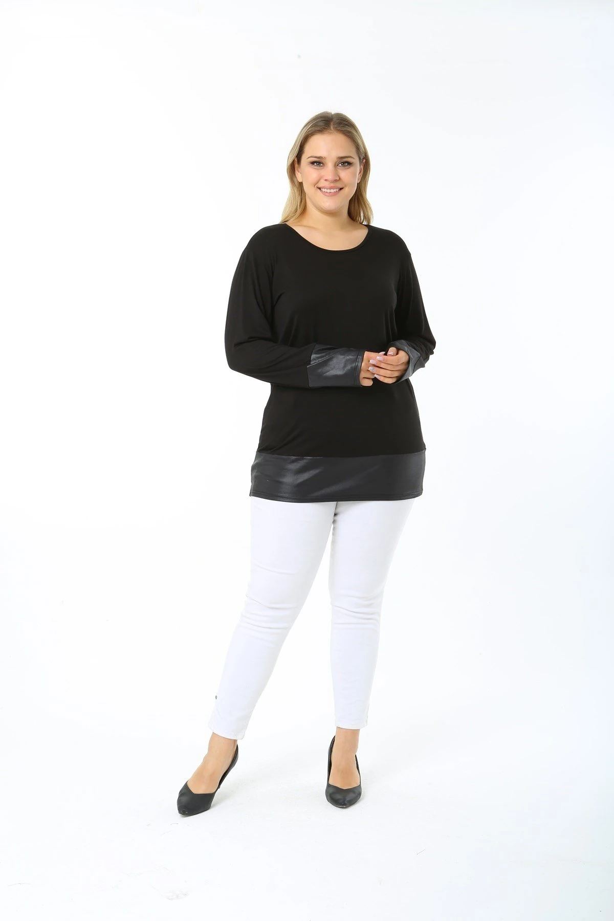 Kolları ve Etekleri Deri Detaylı Büyük Beden Siyah Bluz
