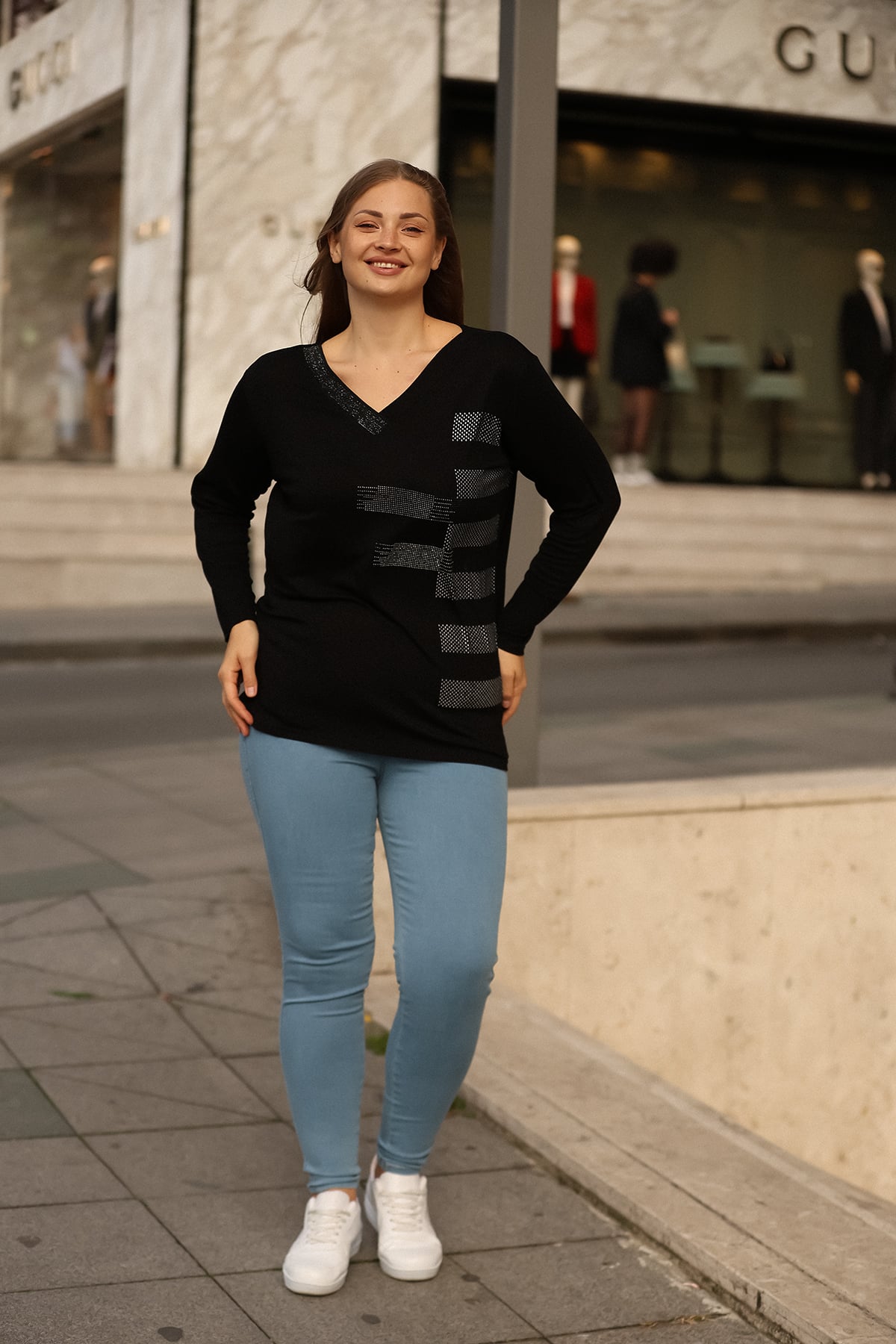 Taşlı Şeritli Büyük Beden Siyah Bluz