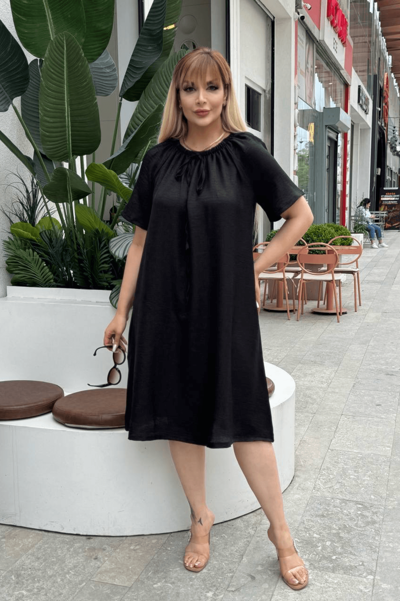 Madonna Yaka Sofia Keten Elbise Siyah