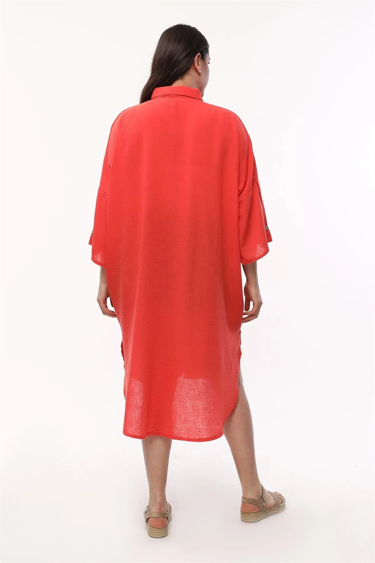 Önü Düğmeli Oversize Kırmızı Keten Elbise