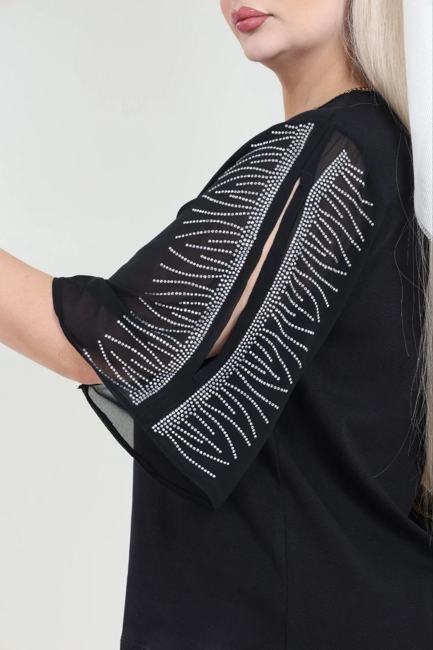 Büyük Beden Kolu Sıra Taş Detaylı Bluz