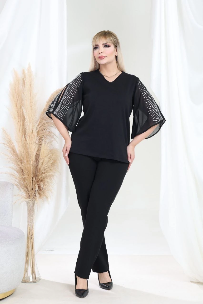 Büyük Beden Kolu Sıra Taş Detaylı Bluz