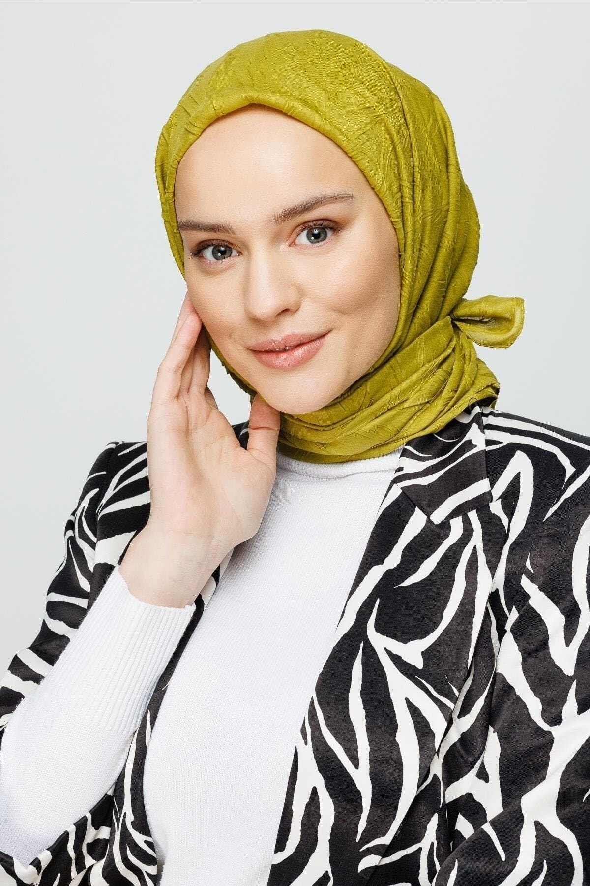 Zeytin Yeşili Piliseli Bambu Eşarp