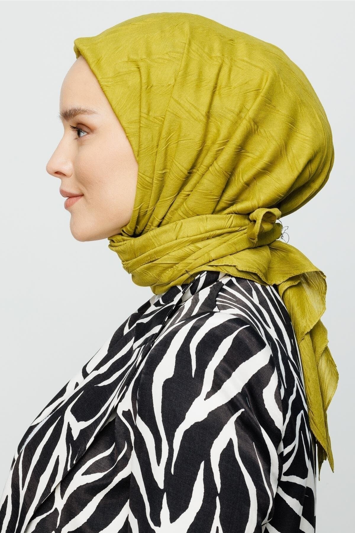 Zeytin Yeşili Piliseli Bambu Eşarp