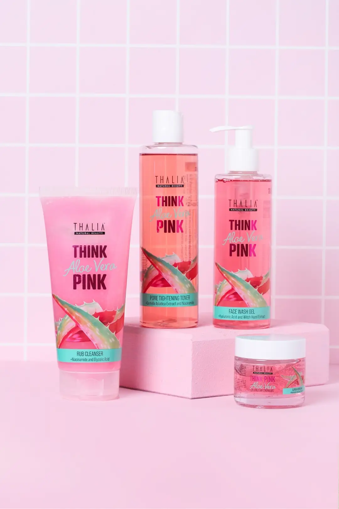 Pink Aloe Vera Özlü Hyaluronic Asitli Nemlendiricili Yüz Yıkama