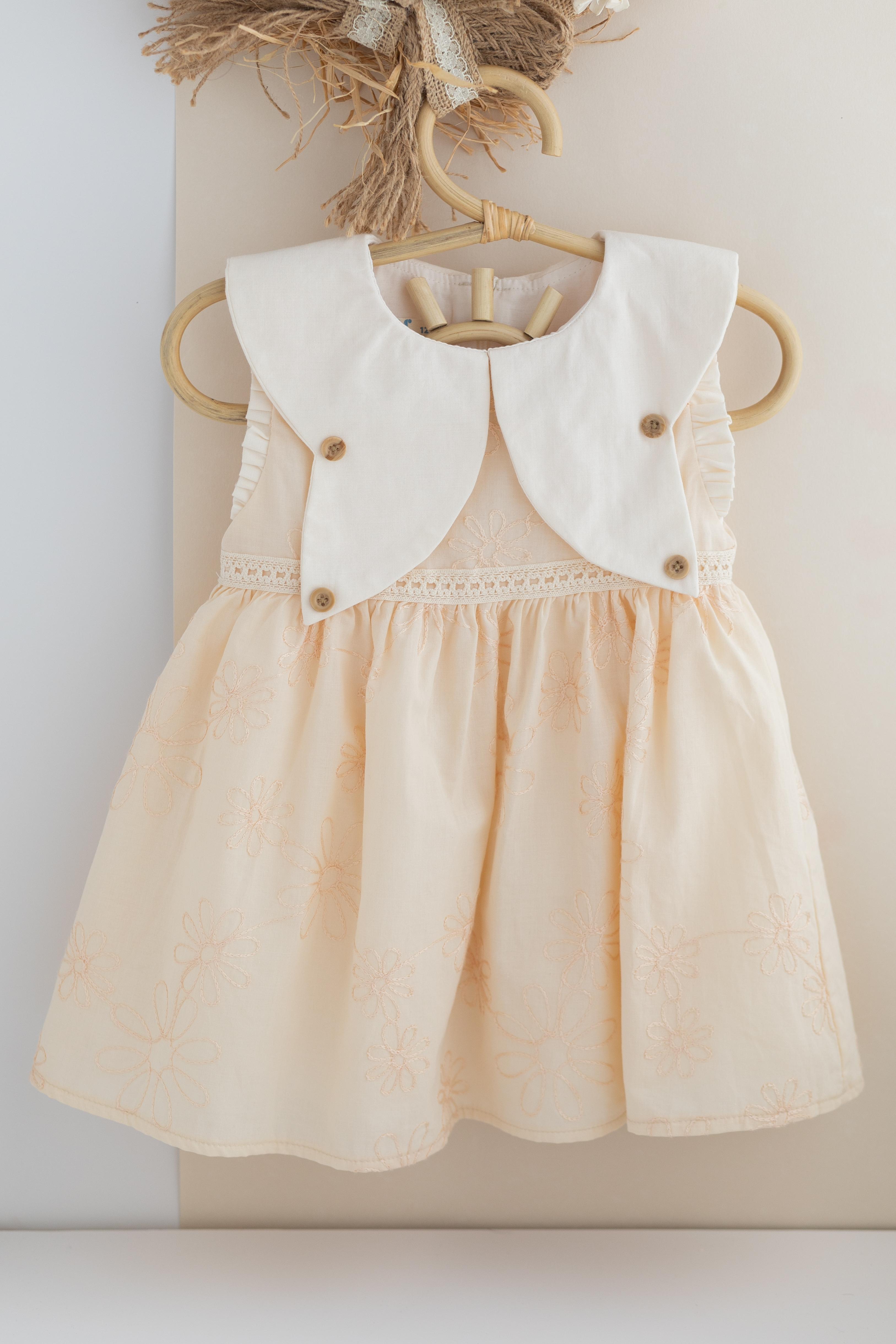 Daisy Belle - Krem Renkli Nakışlı Vintage Yaka Kız Bebek Elbisesi