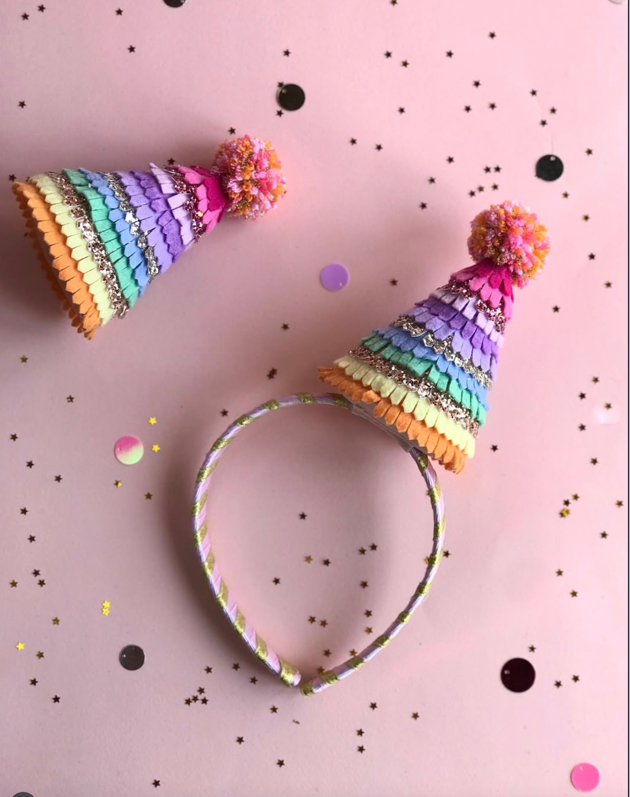 El Yapımı Kız Çocuk Ponponlu Renkli Parti Tacı 🌈