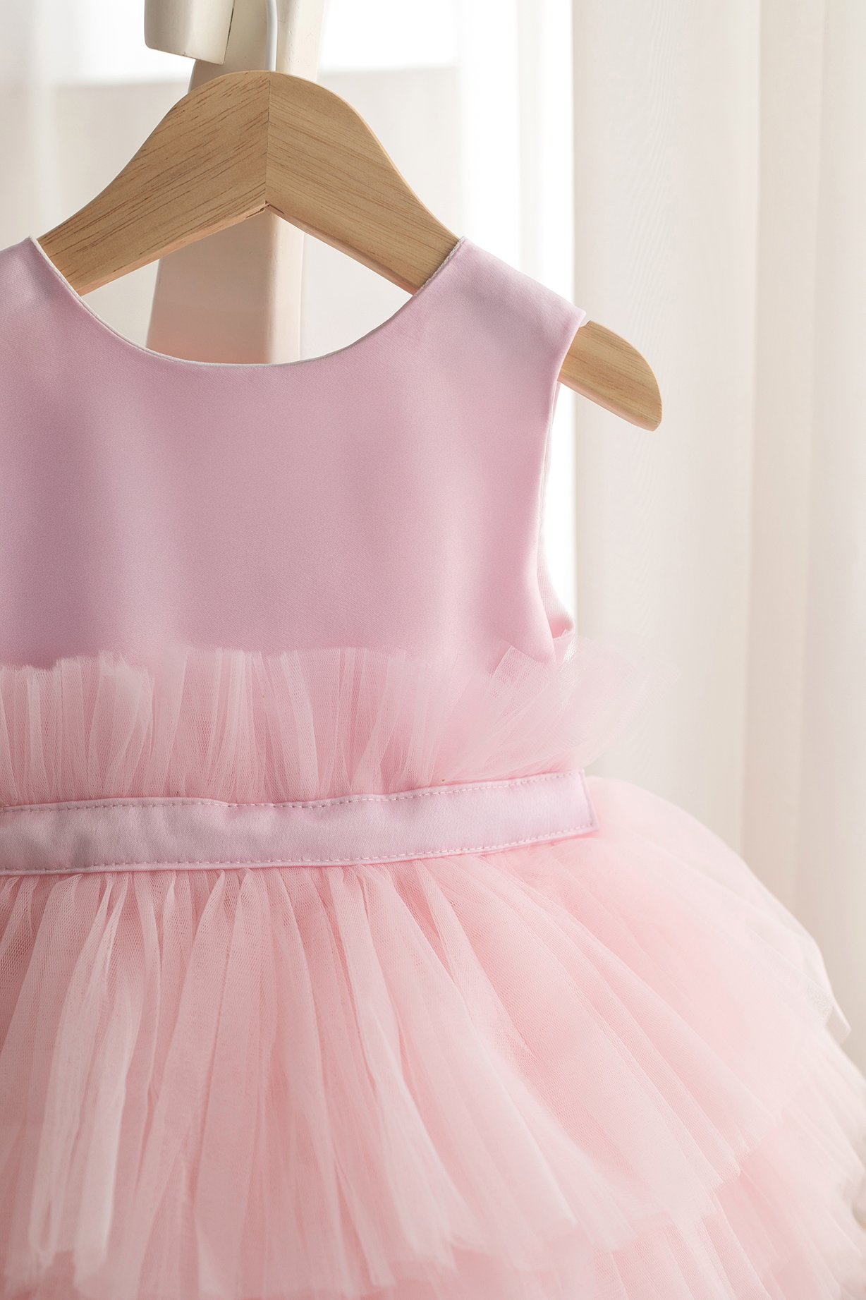 Pembe Kat Kat Tüllü Kız Bebek Elbisesi – Prenses Model Özel Gün Kıyafeti
