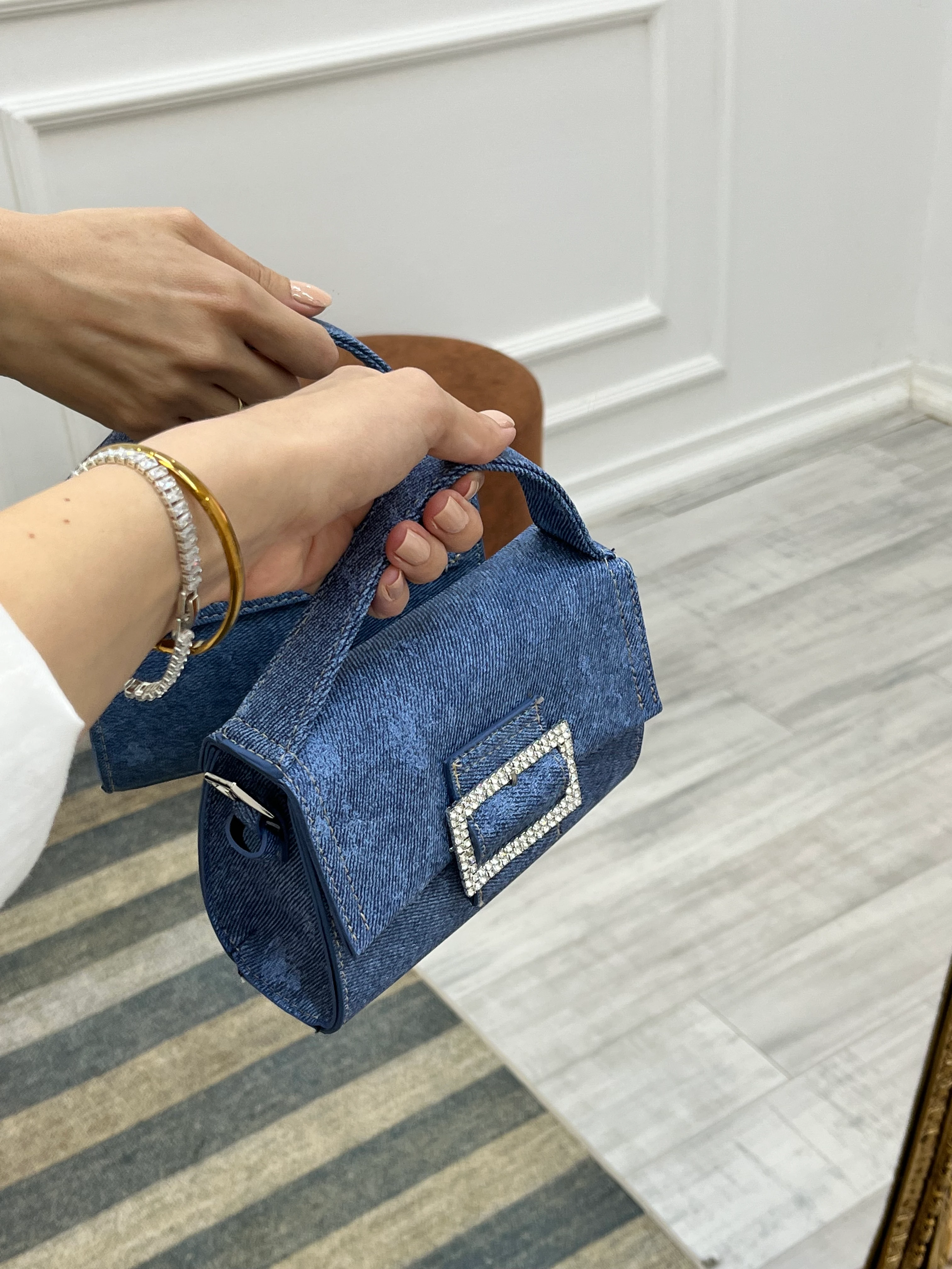 Paris / Taş Toka Detaylı Kadın Çapraz Askılı Çanta