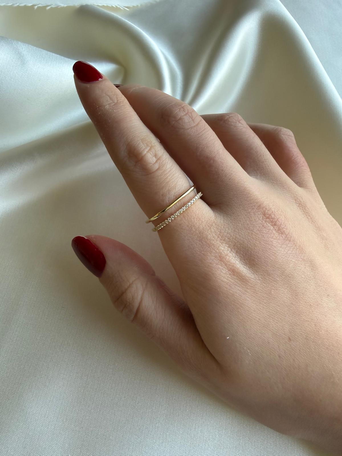 Pırlanta Dokunuşlu İnce Çizgi