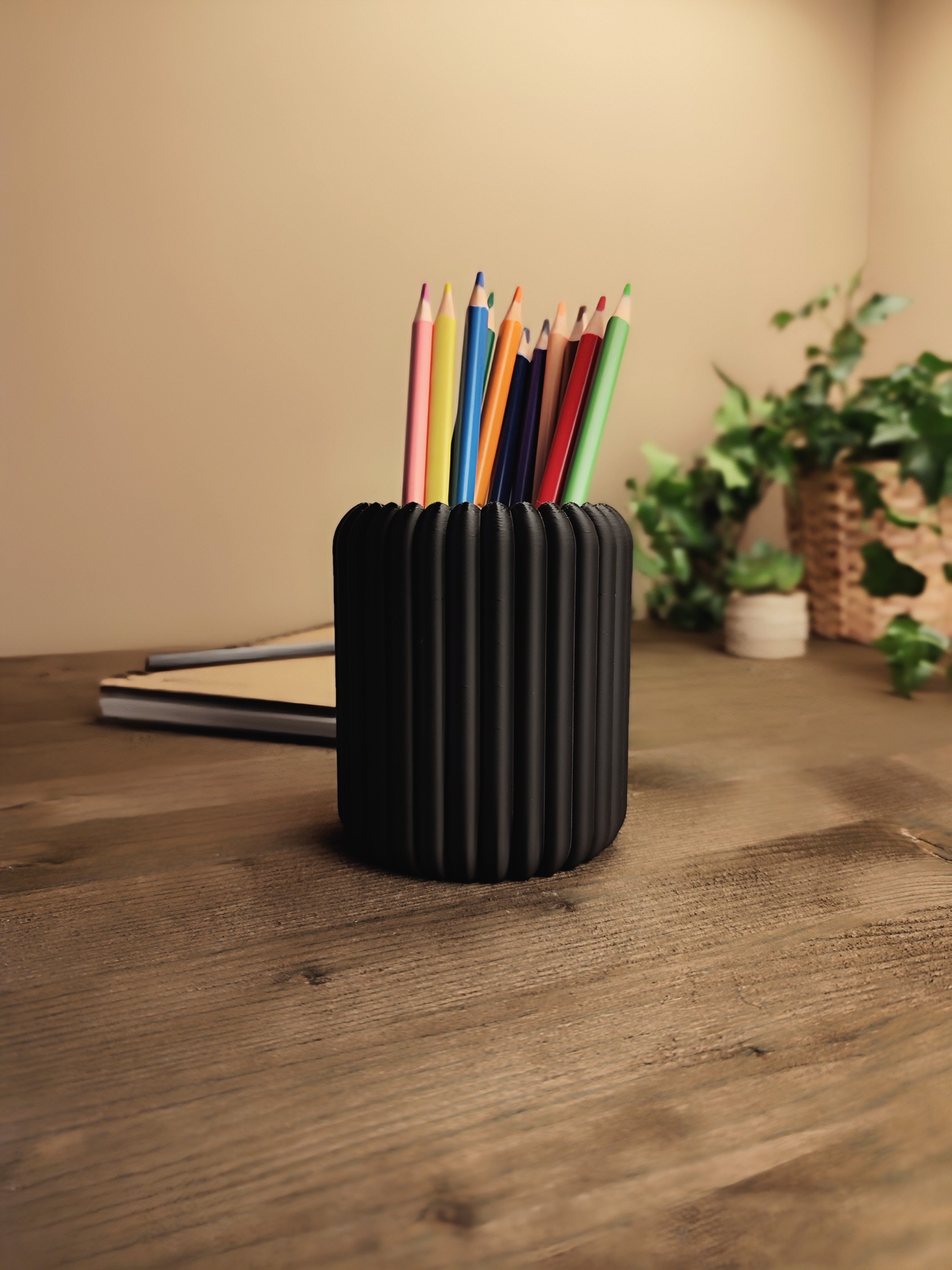 Modern Rod Ribbed Design Pencil Holder