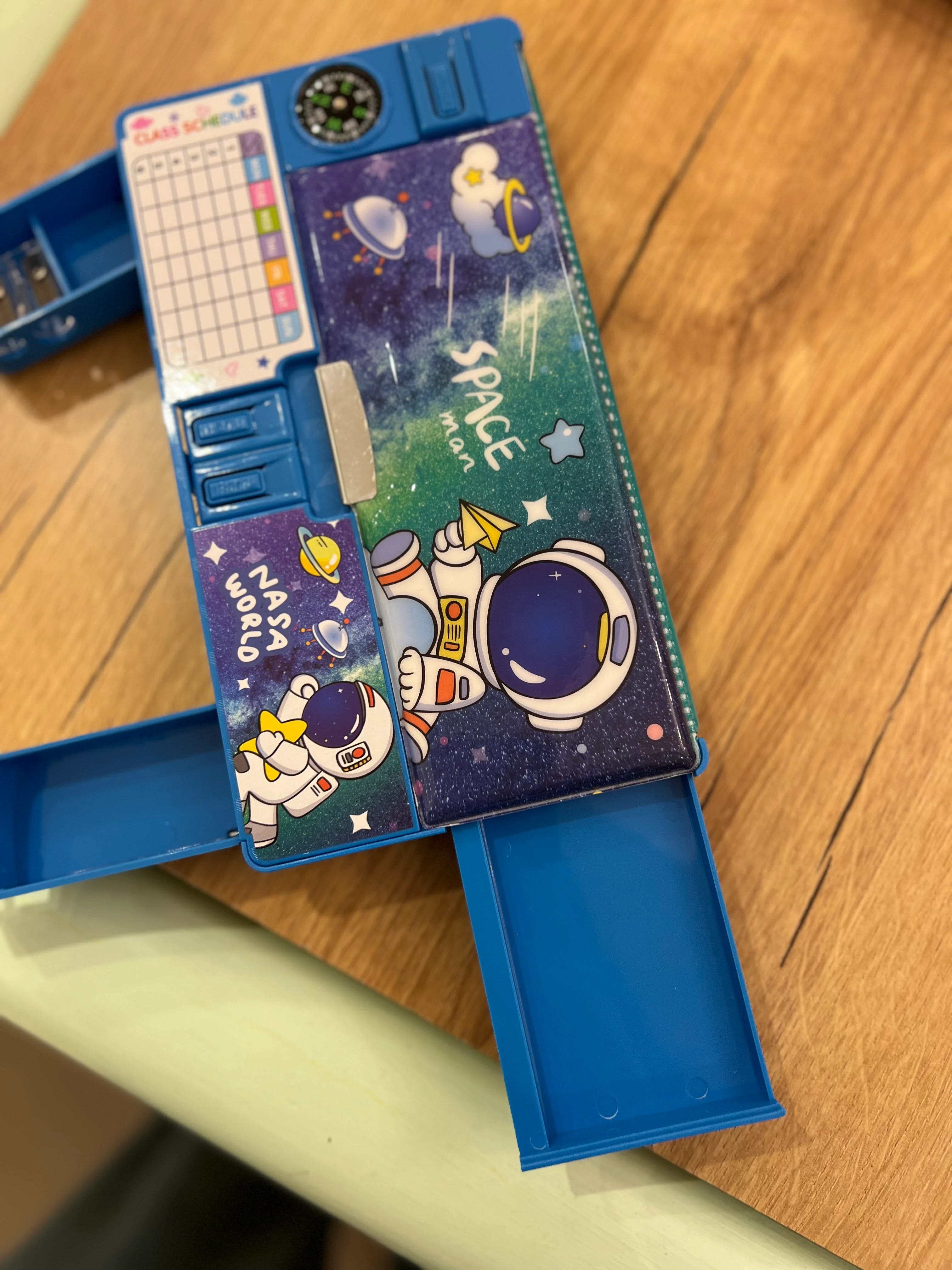 çok fonksiyonlu kalemlik 