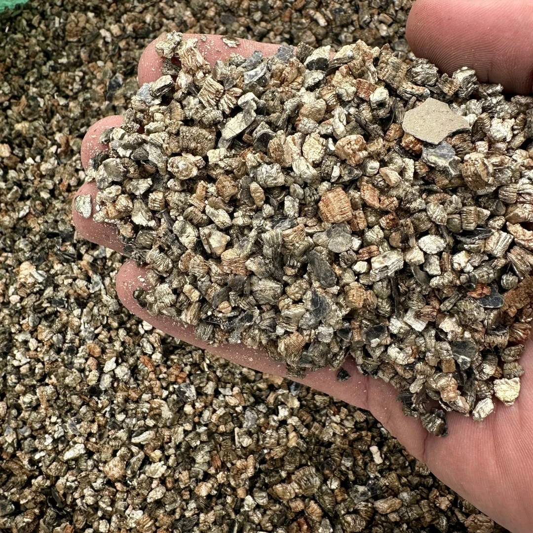 Vermikülit (2–4 mm)