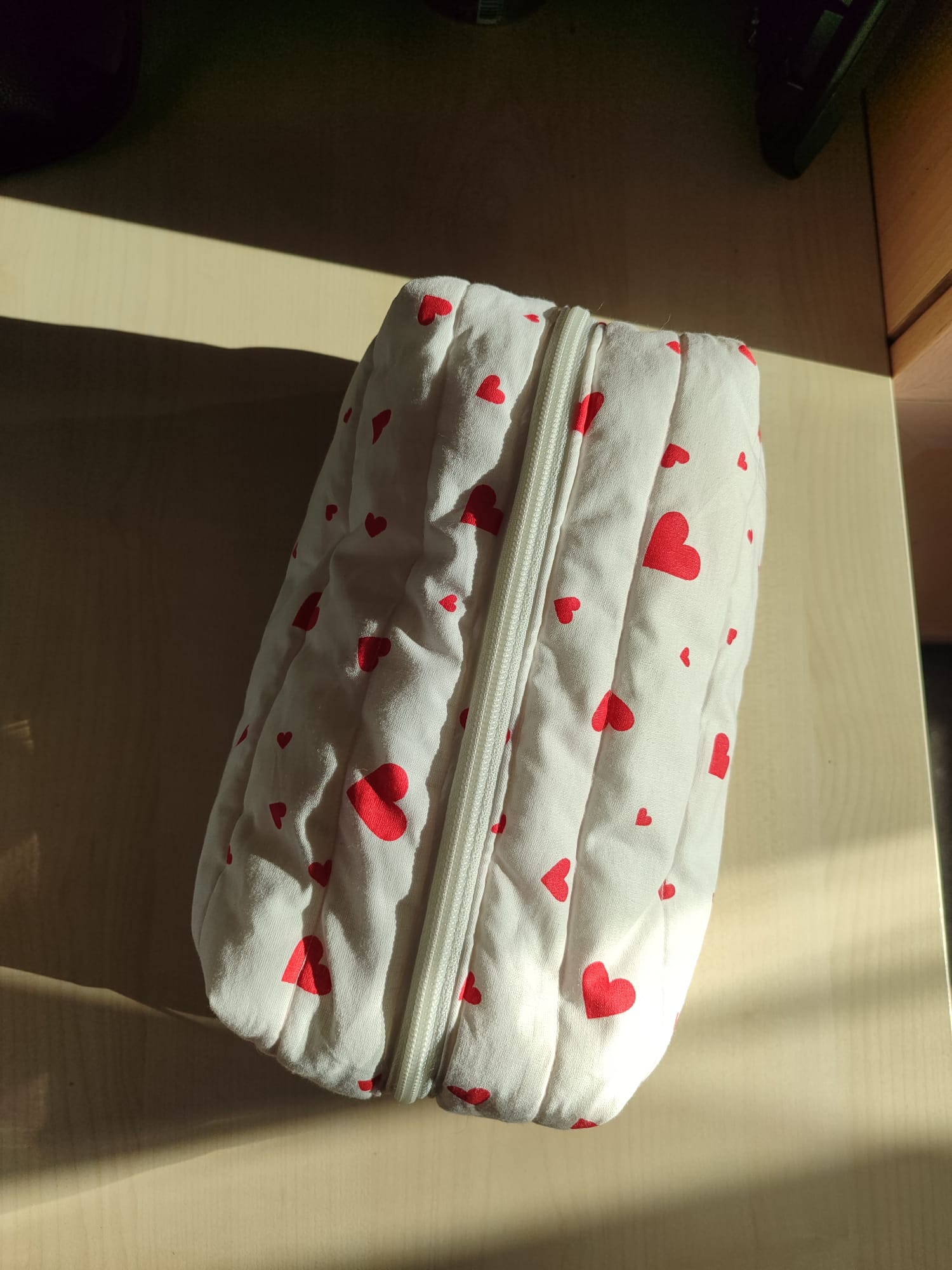 AURA Kalp Desenli Makyaj Çantası