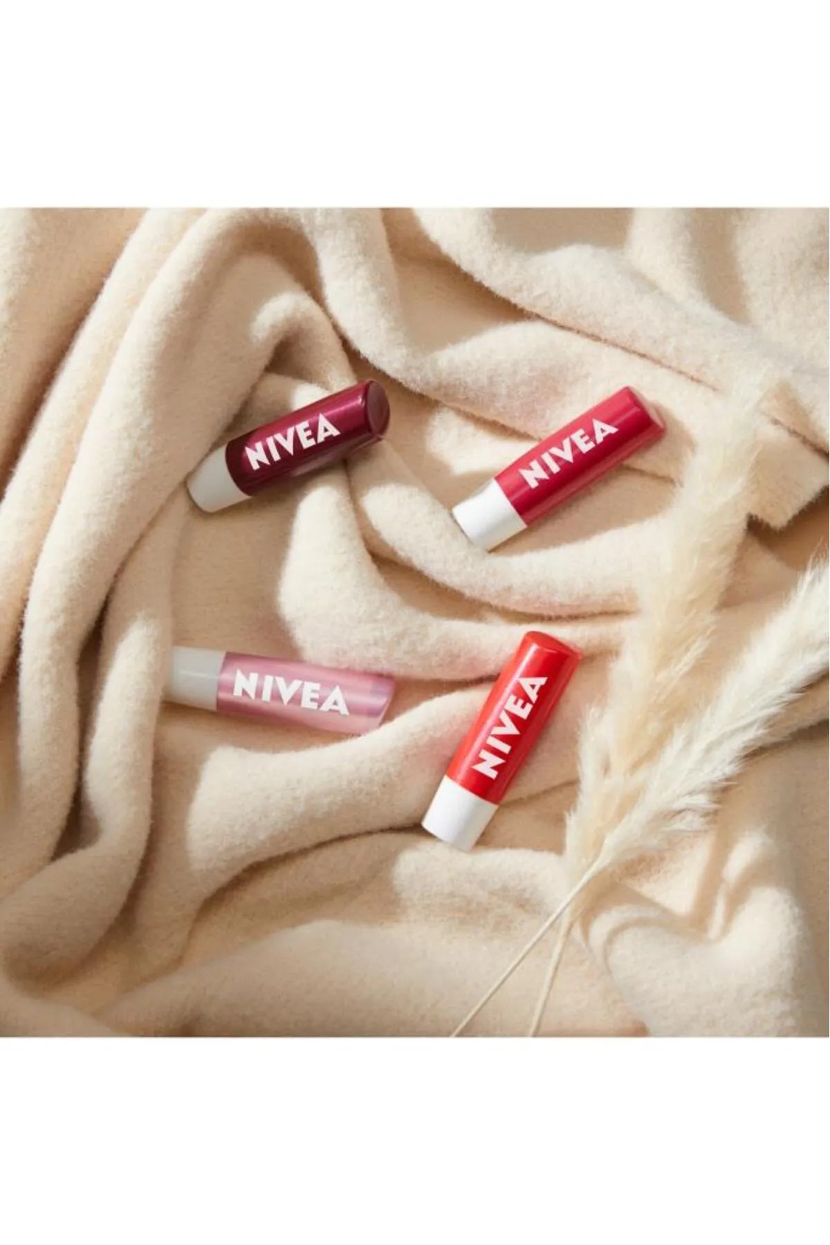 NIVEA CHERRY SHİNE DUDAK BAKIM KREMİ