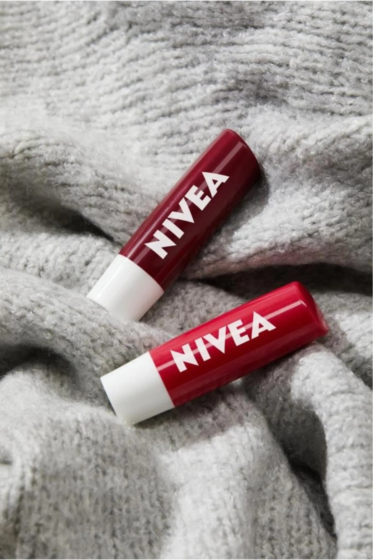NIVEA CHERRY SHİNE DUDAK BAKIM KREMİ