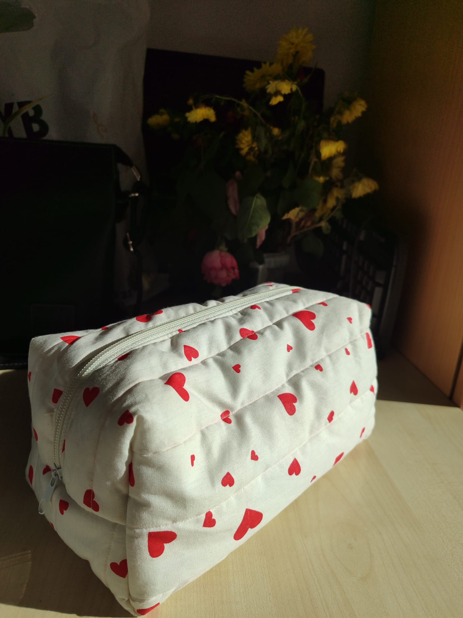 AURA Kalp Desenli Makyaj Çantası