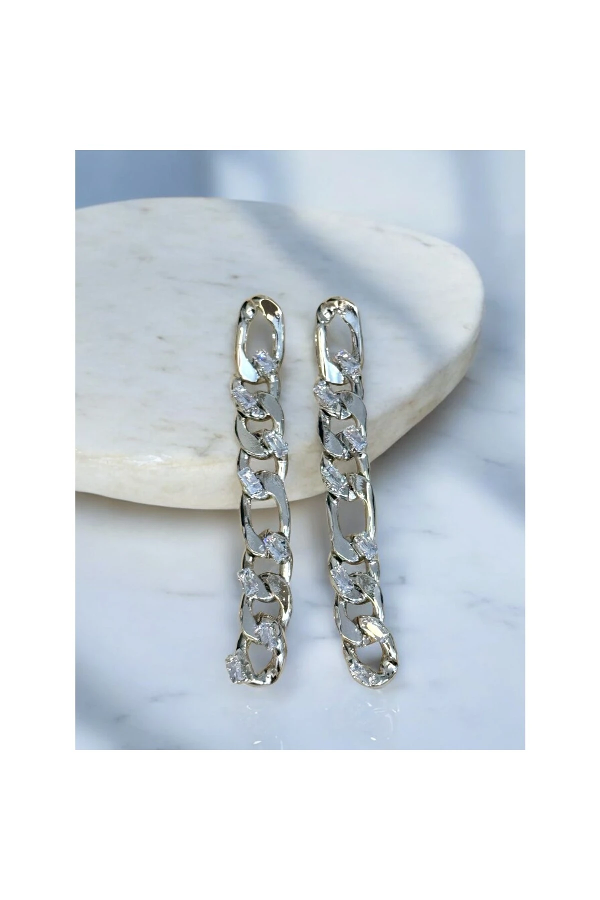 Uzun Zincir Model Baget Taşlı Küpe (S)